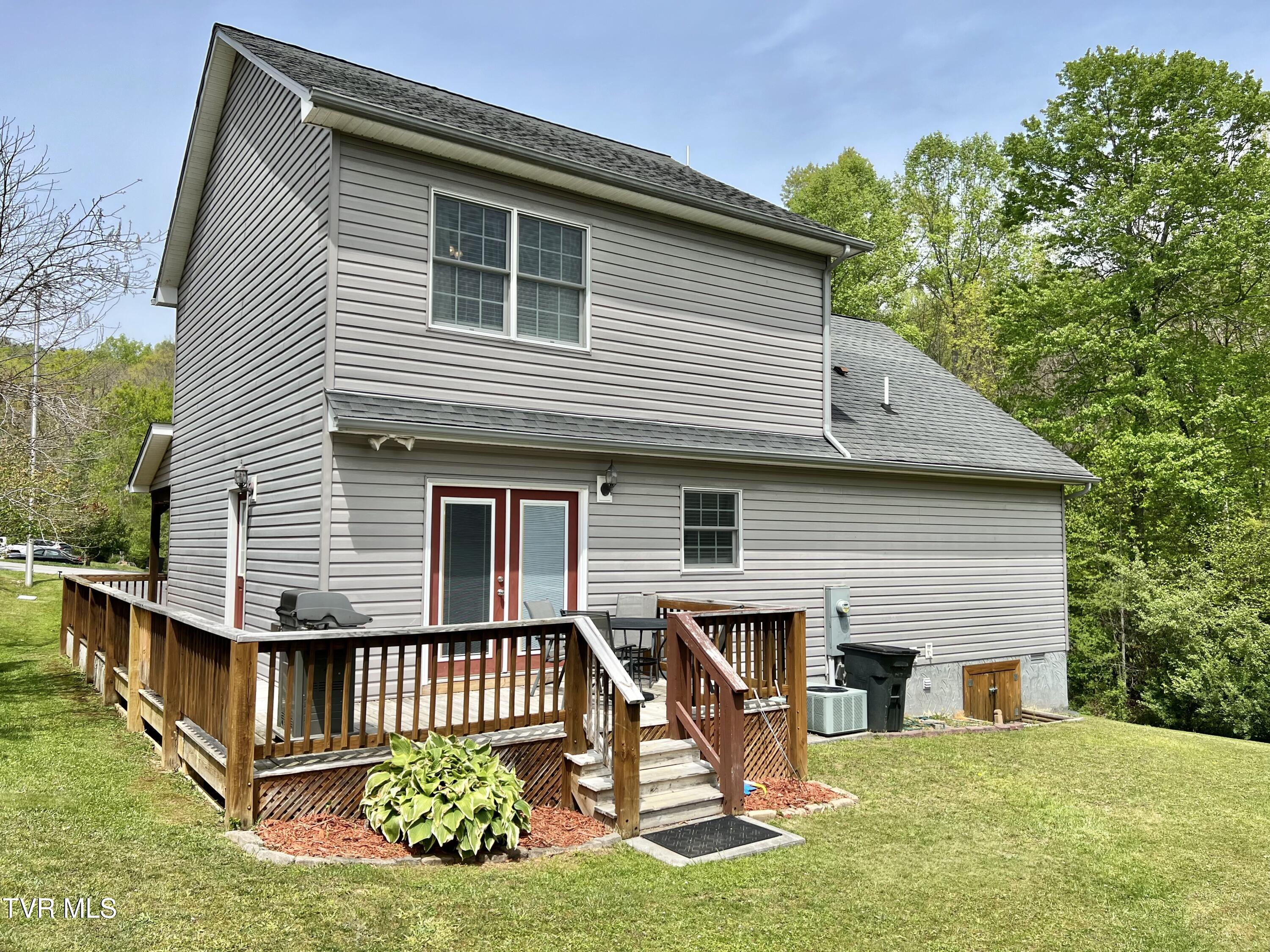 449 Mulberry Lane
