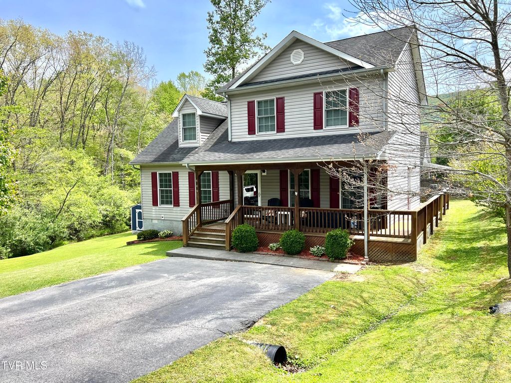 Photo of 449 Mulberry Lane, Norton, VA 24273 (MLS # 9994958)