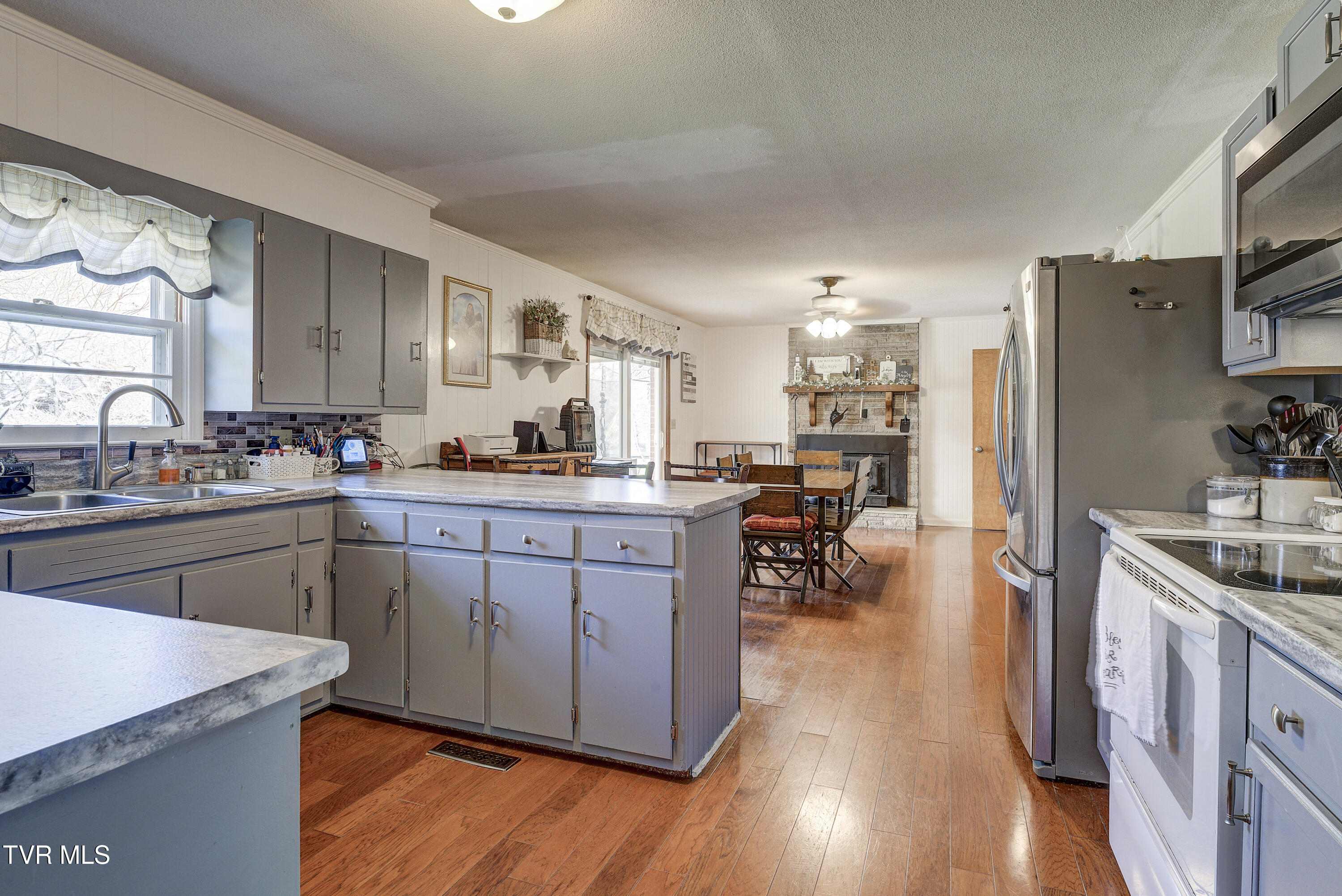 216 Nelson Avenue, Piney Flats, Tennessee image 2