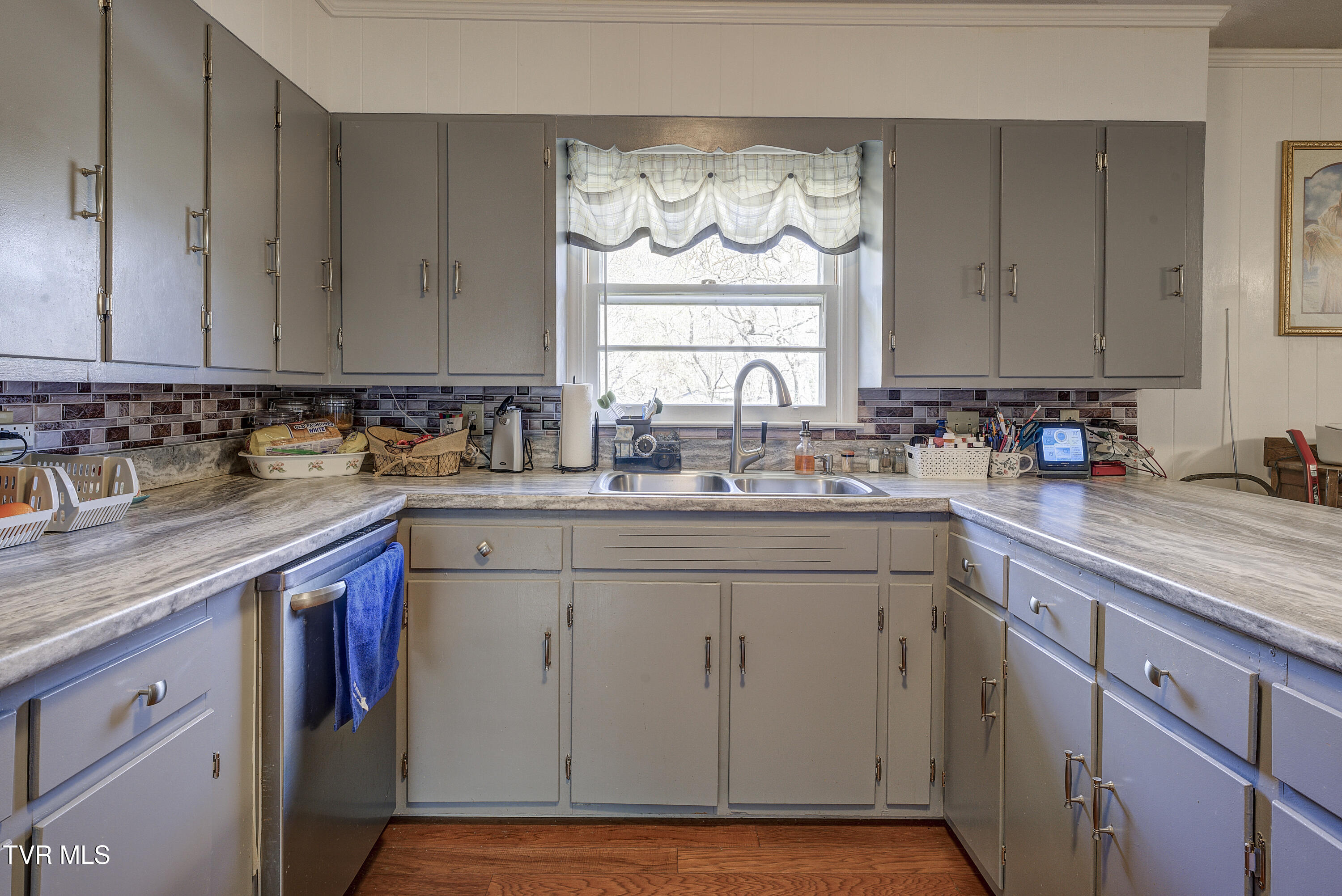216 Nelson Avenue, Piney Flats, Tennessee image 3