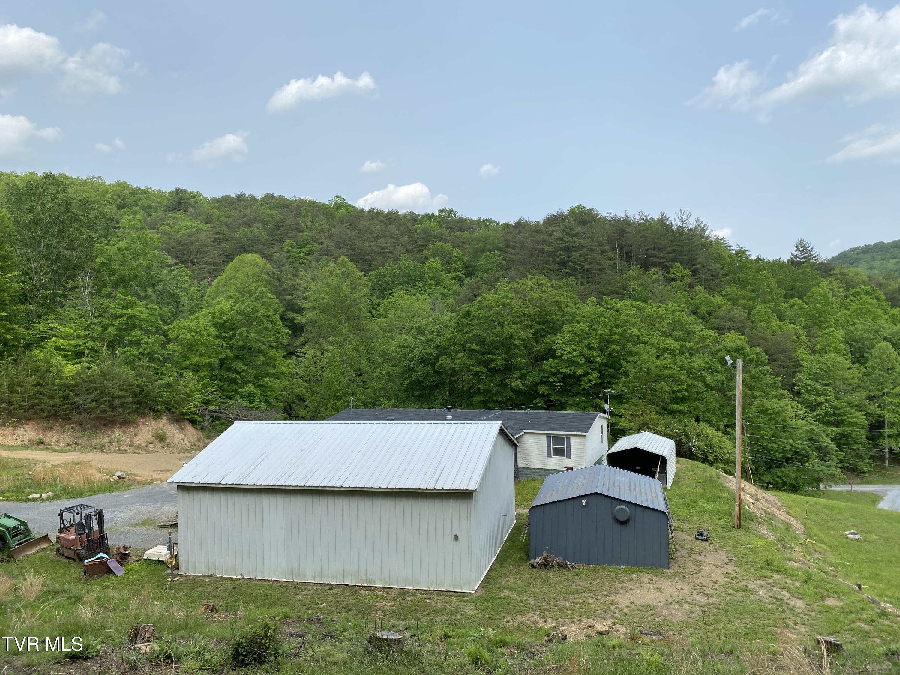 310 Pickle Hollow Road, Saltville, Virginia image 35