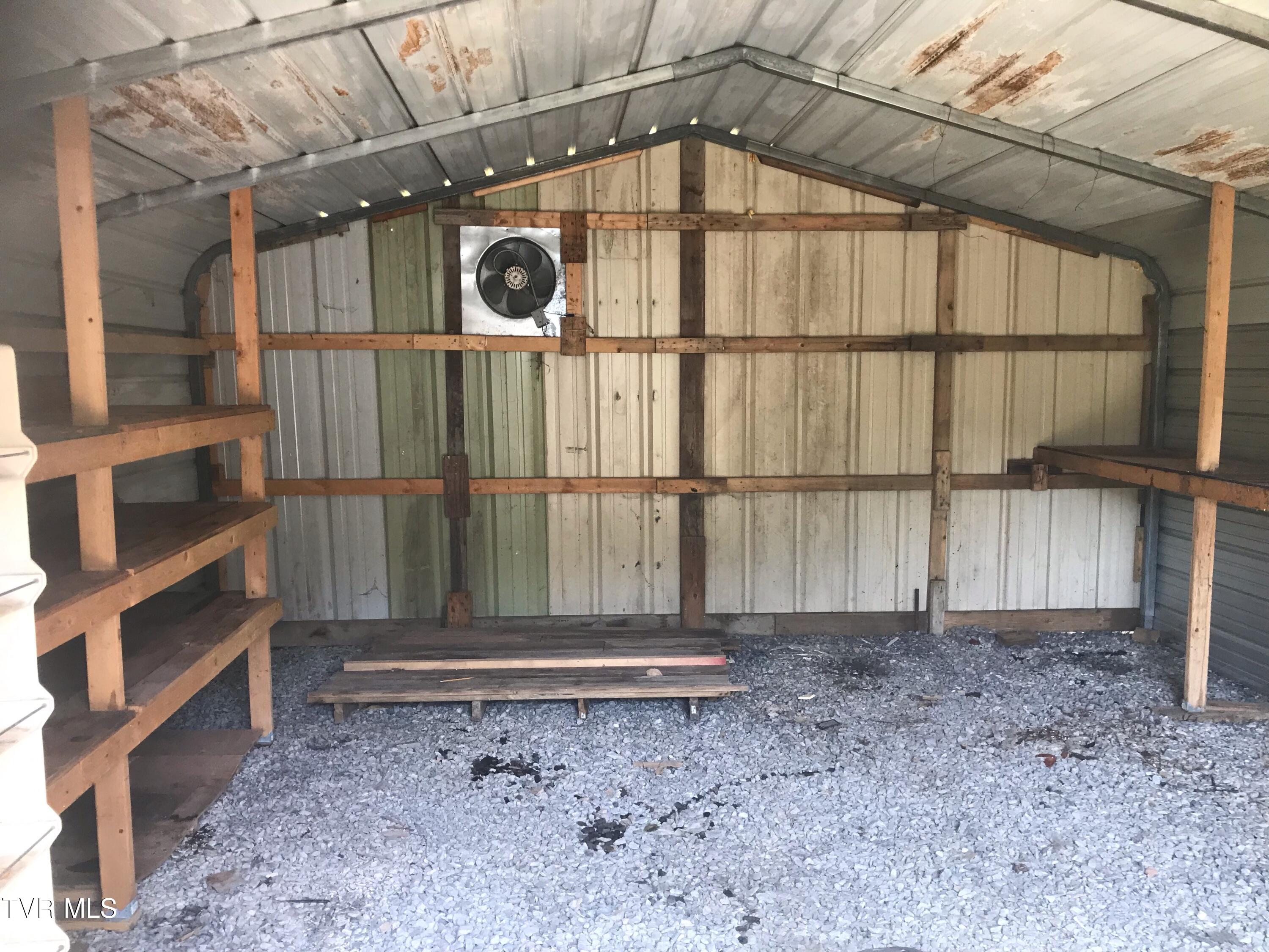 310 Pickle Hollow Road, Saltville, Virginia image 33
