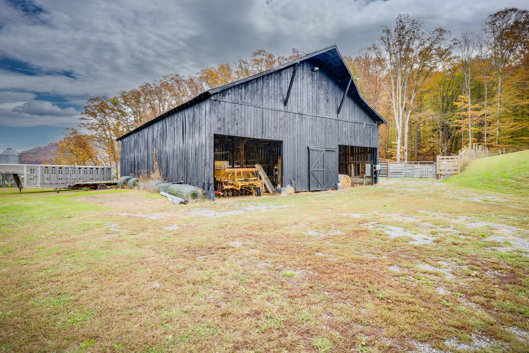 7456 A P Carter Highway, Hiltons, Virginia image 23