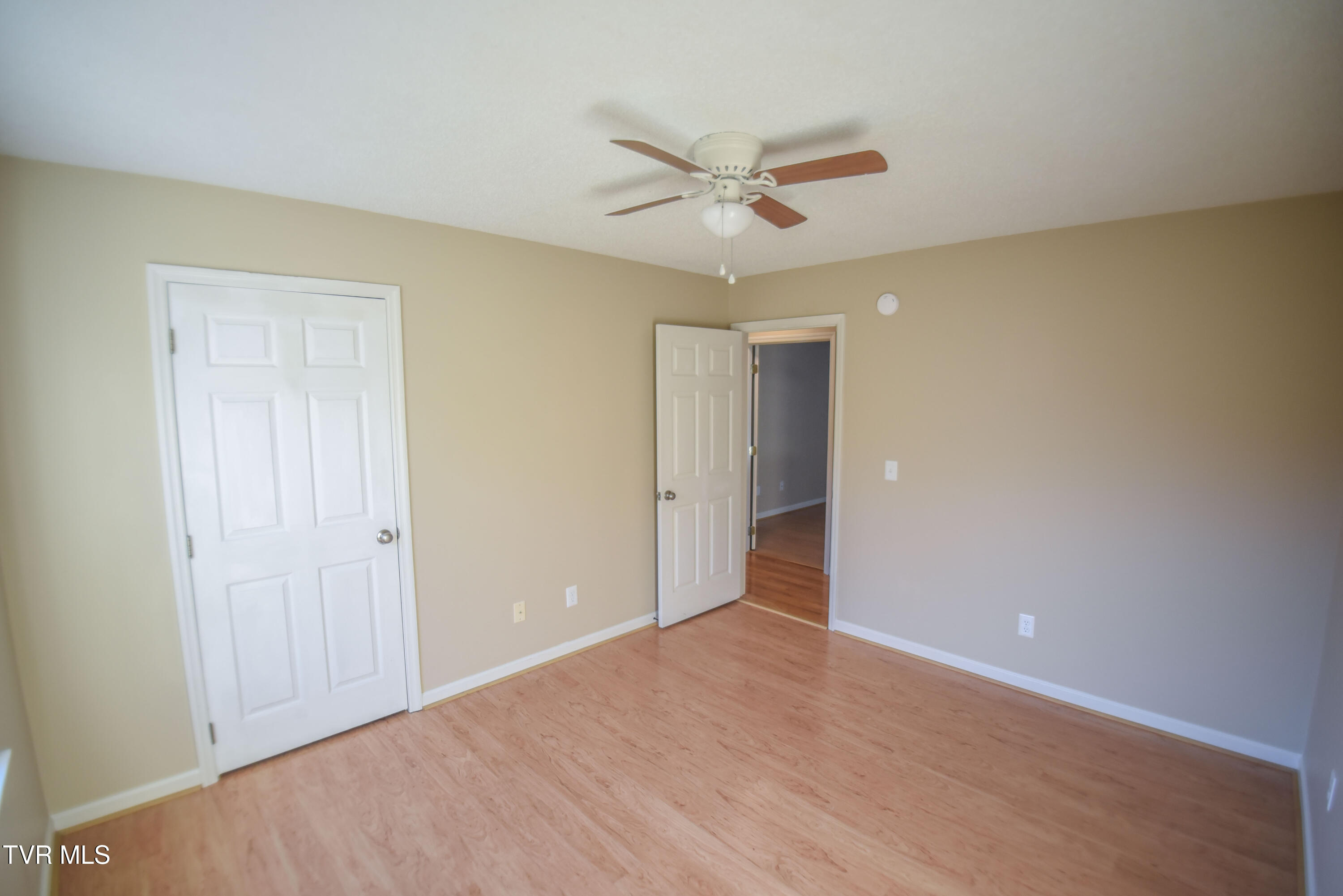 104 Mountain View Drive, Mount Carmel, Tennessee image 20