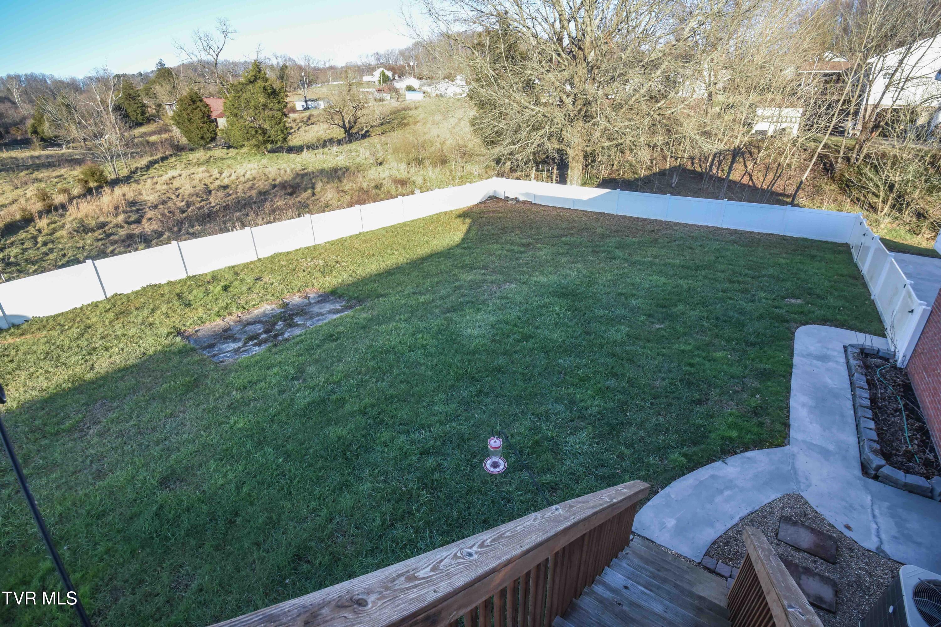 104 Mountain View Drive, Mount Carmel, Tennessee image 31