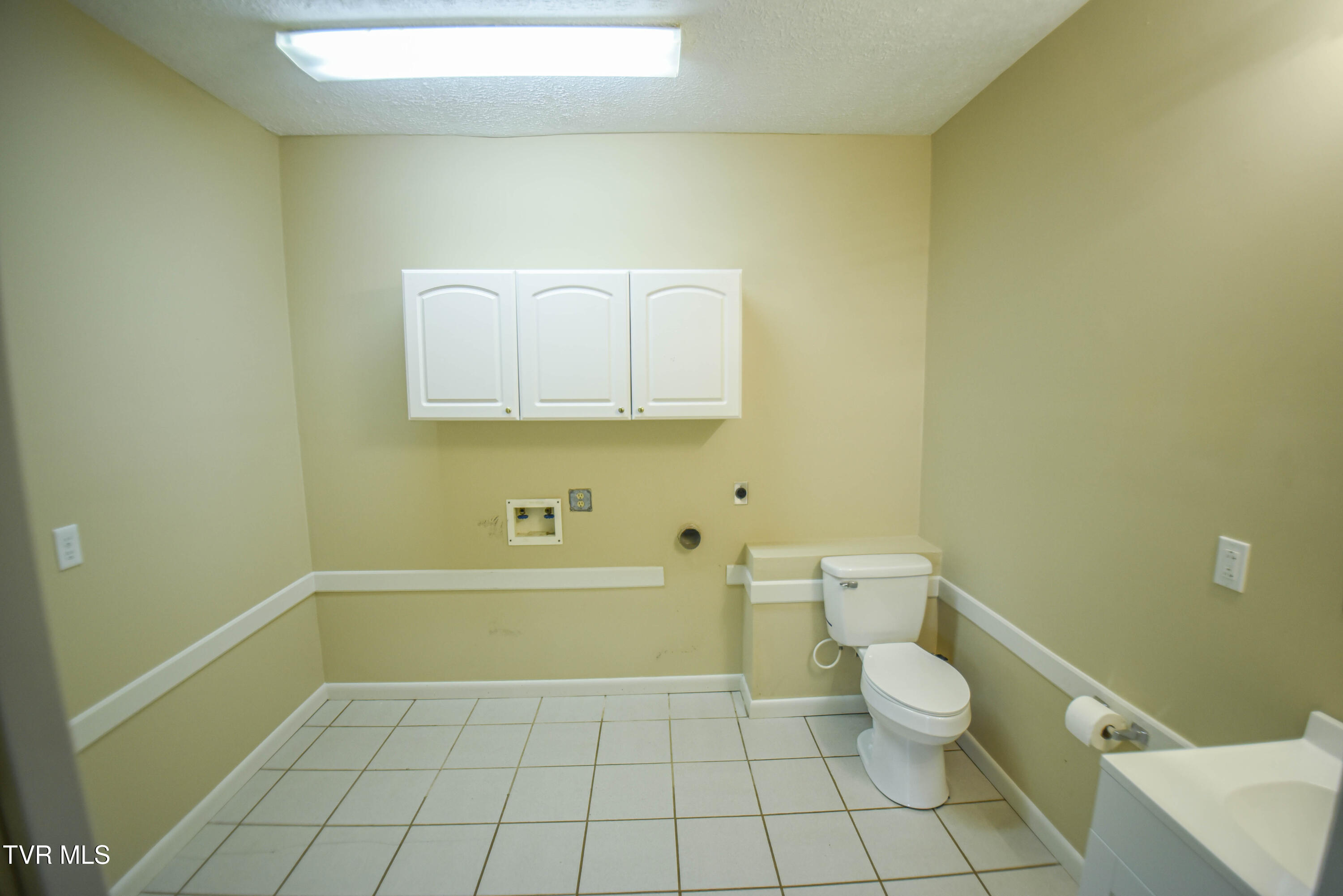 104 Mountain View Drive, Mount Carmel, Tennessee image 24
