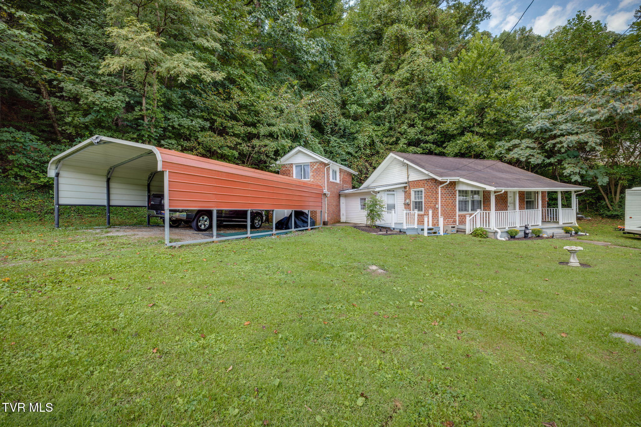 1678 Echo Court