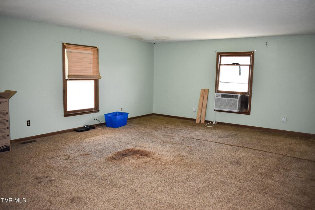 Photo of 132 Bellamy Lane, Rogersville, TN 37857 (MLS # 9988753)