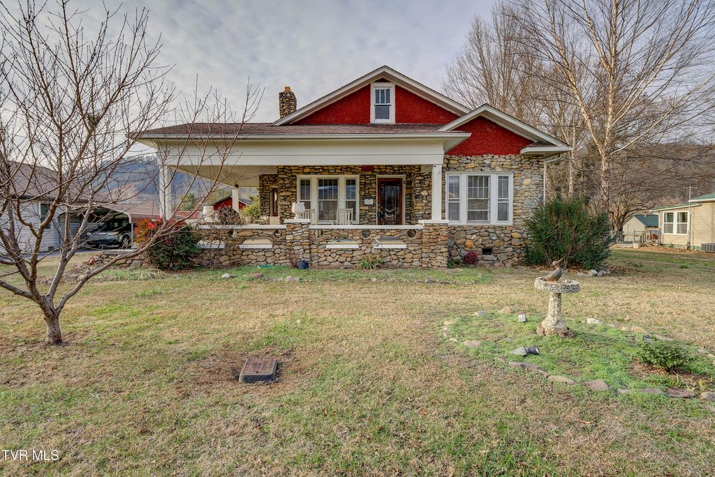 Photo of 1027 Elm Avenue, Erwin, TN 37650 (MLS # 9989738)