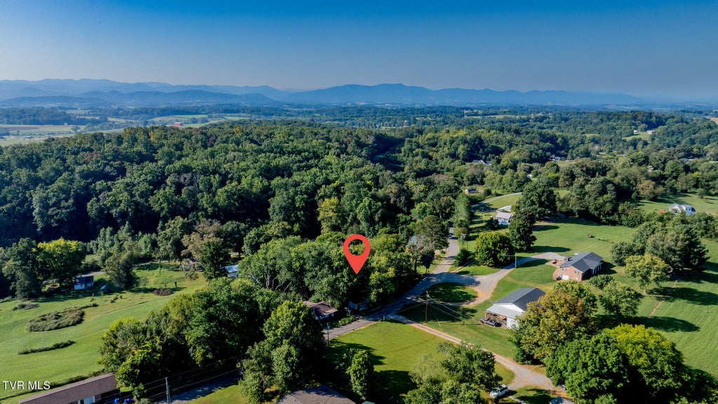 Photo of 2215 Whirlwind Road, Greeneville, TN 37743 (MLS # 10000554)
