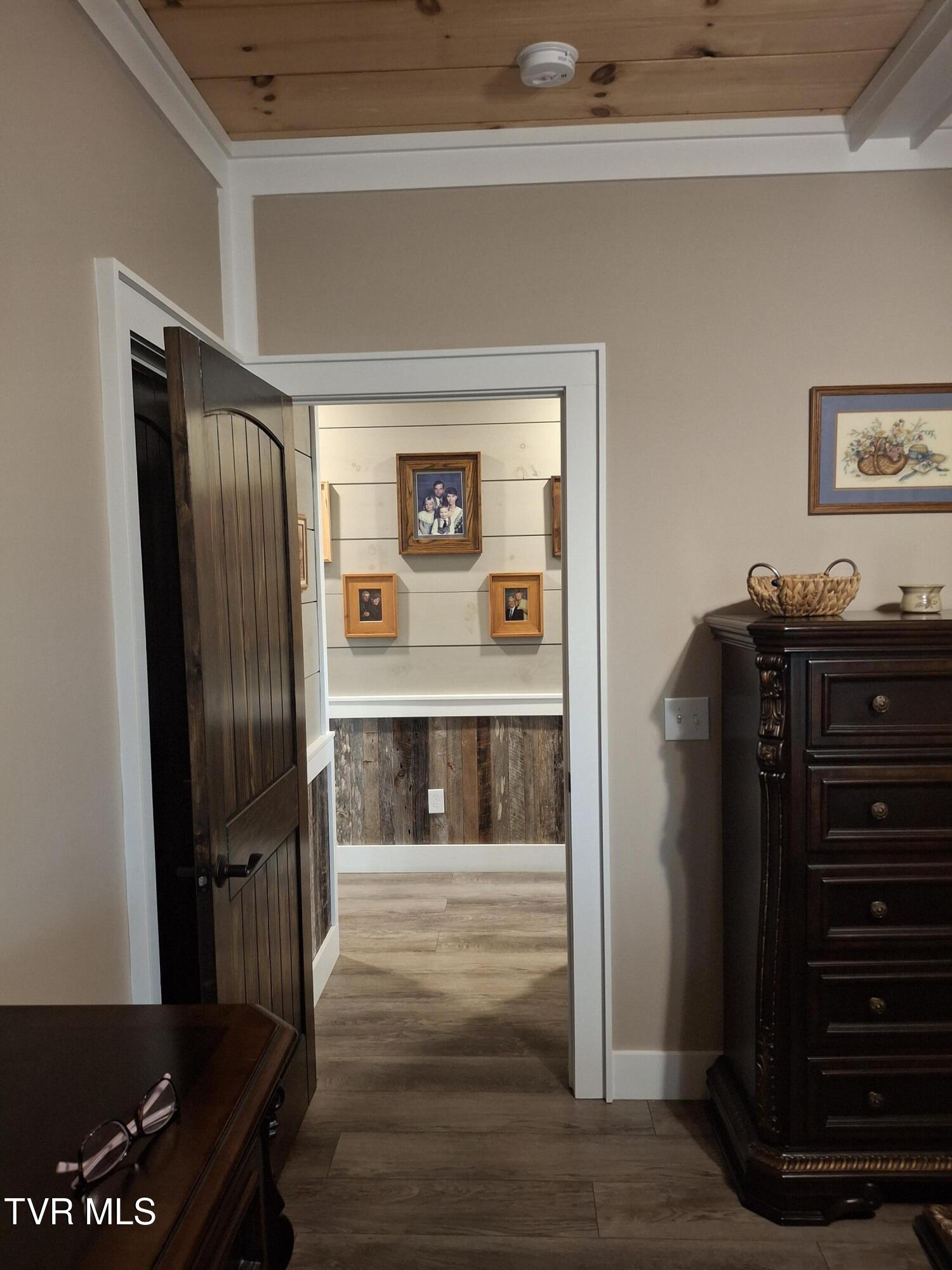 4246 Roan Creek Road, Mountain City, Tennessee image 32