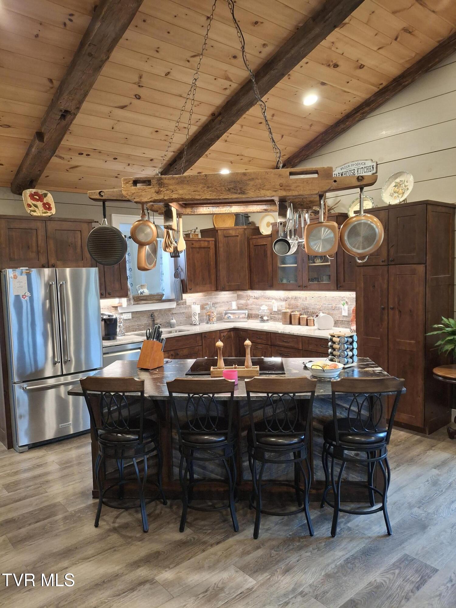 4246 Roan Creek Road, Mountain City, Tennessee image 38