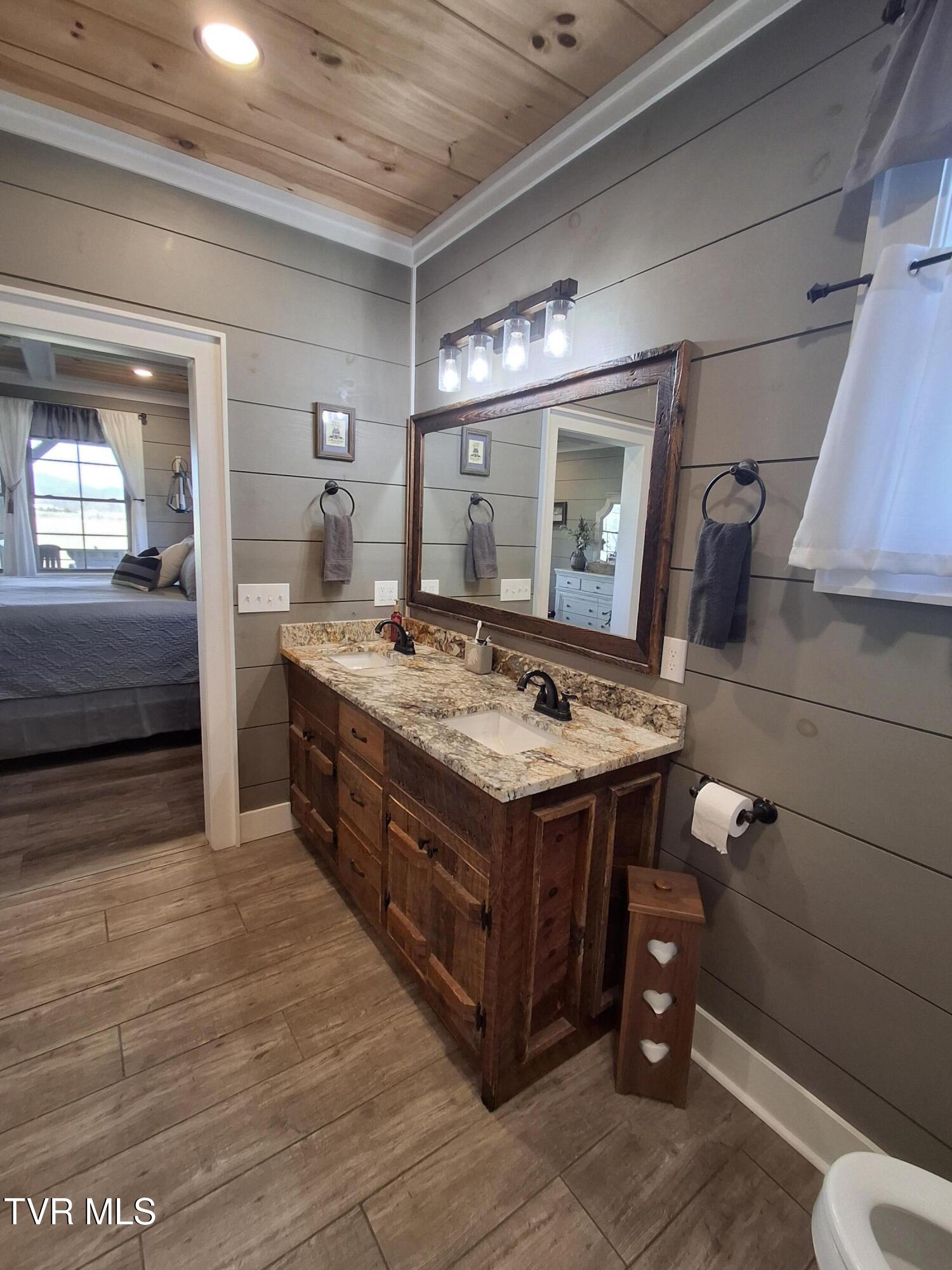 4246 Roan Creek Road, Mountain City, Tennessee image 22