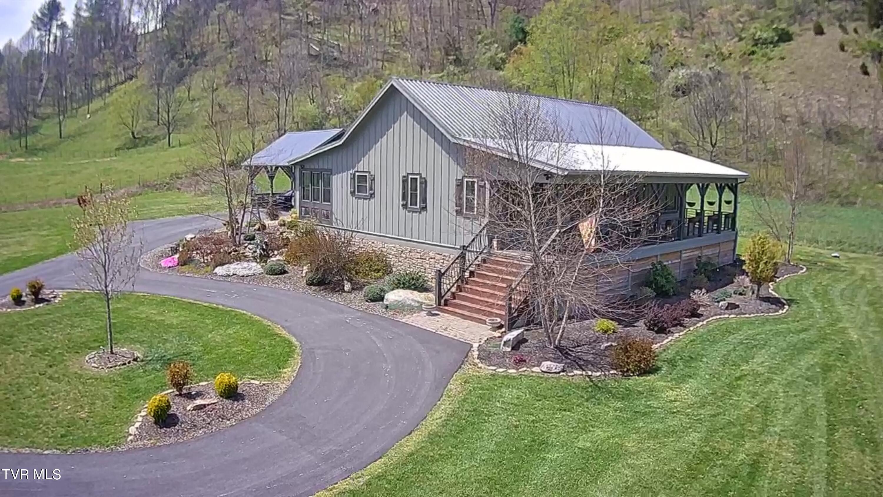 4246 Roan Creek Road, Mountain City, Tennessee image 3