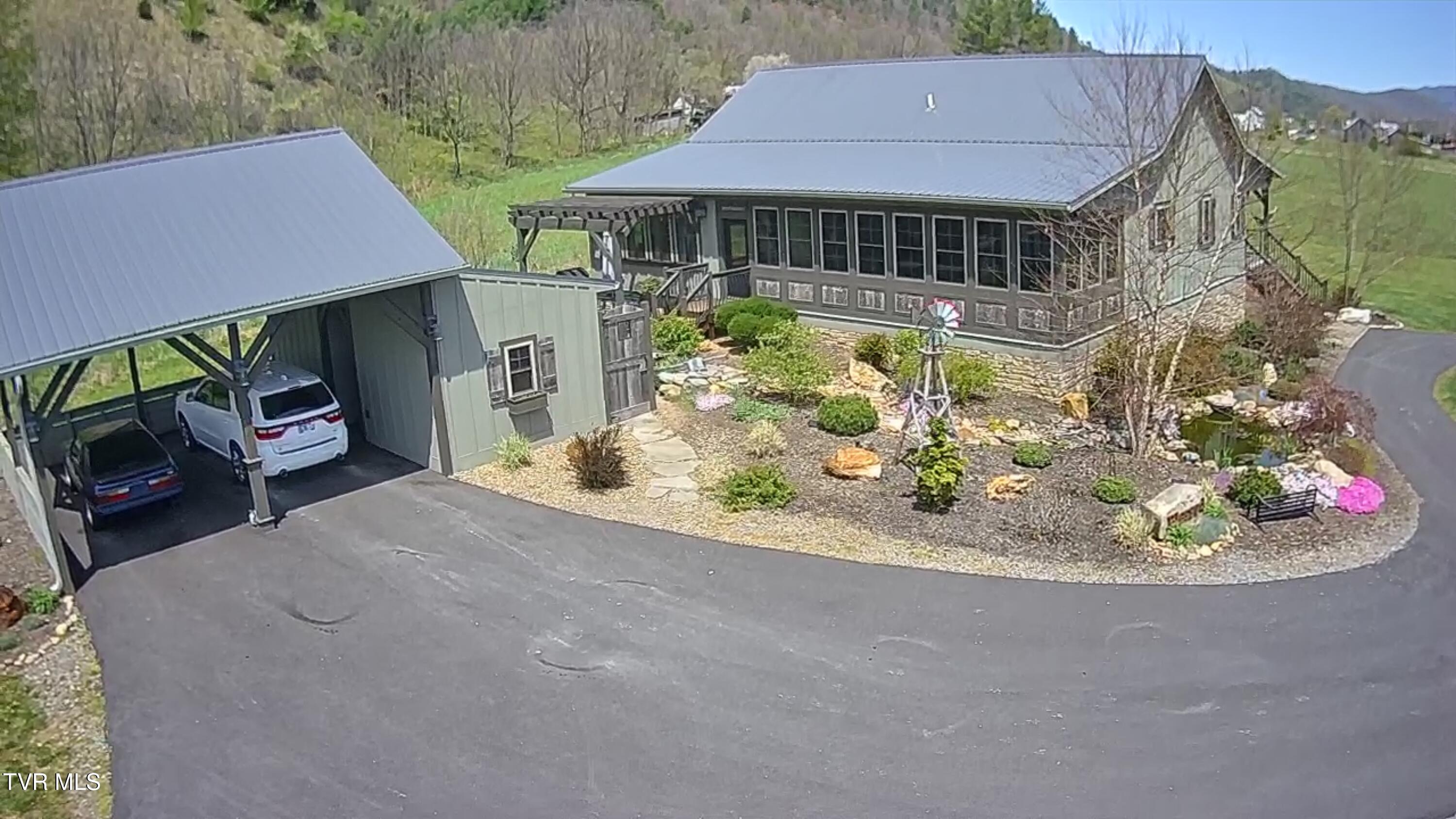 4246 Roan Creek Road, Mountain City, Tennessee image 6