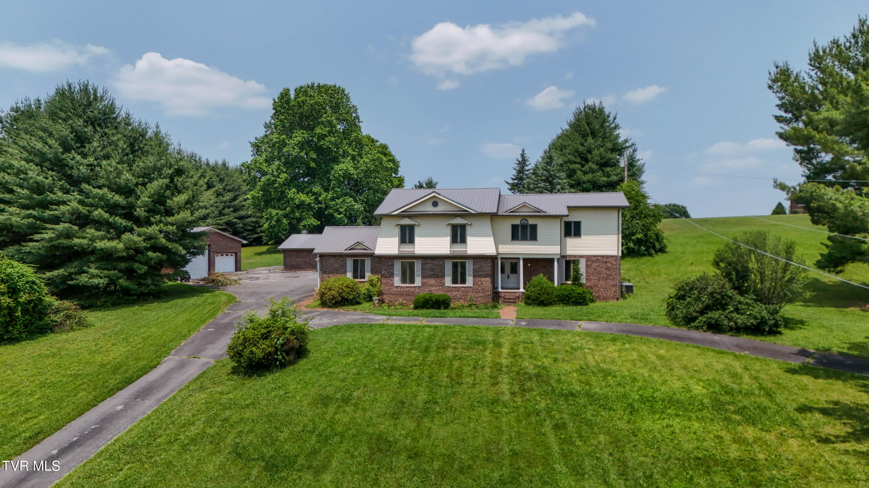 14191 King Mill Pike, Bristol, Virginia image 1