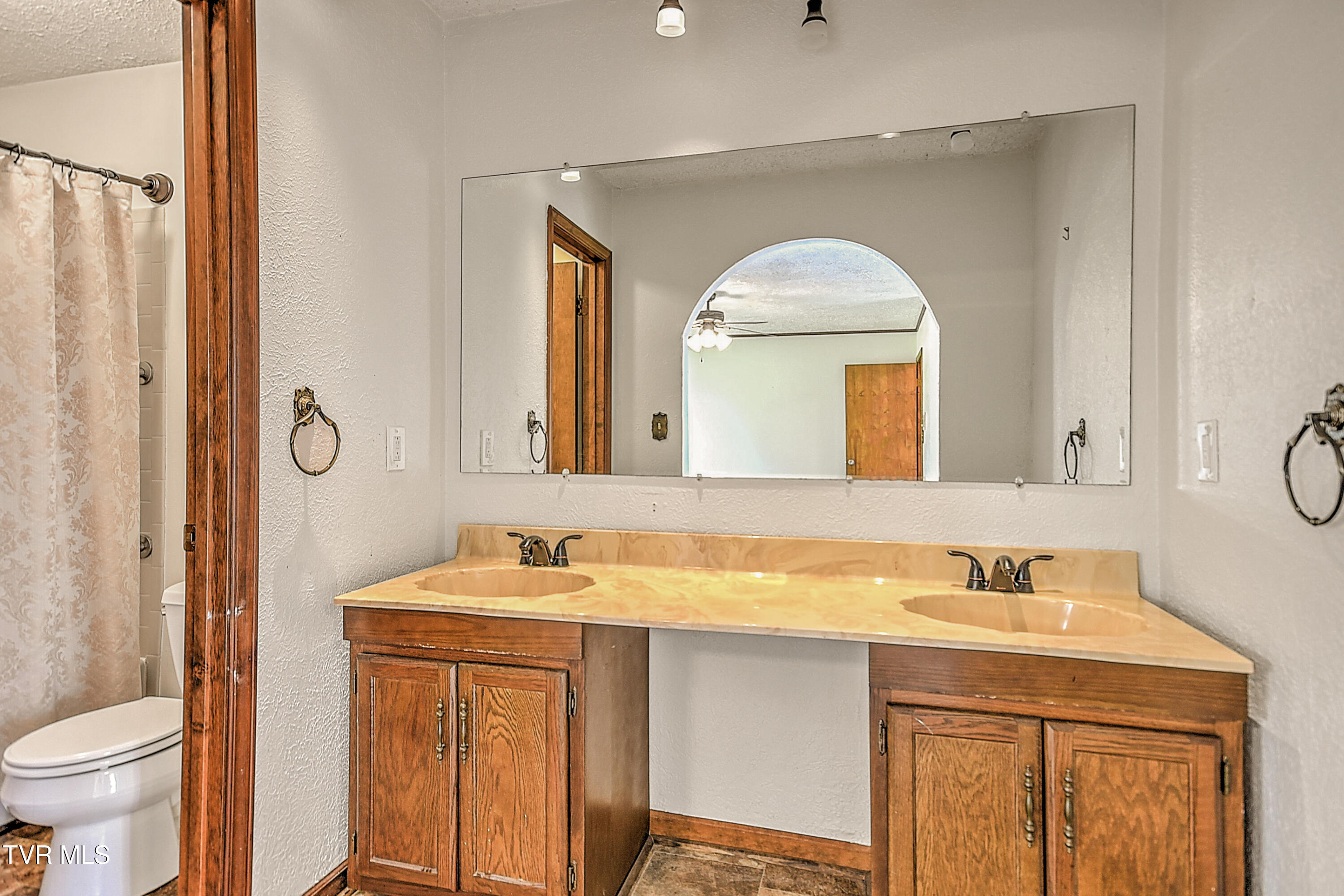14191 King Mill Pike, Bristol, Virginia image 48