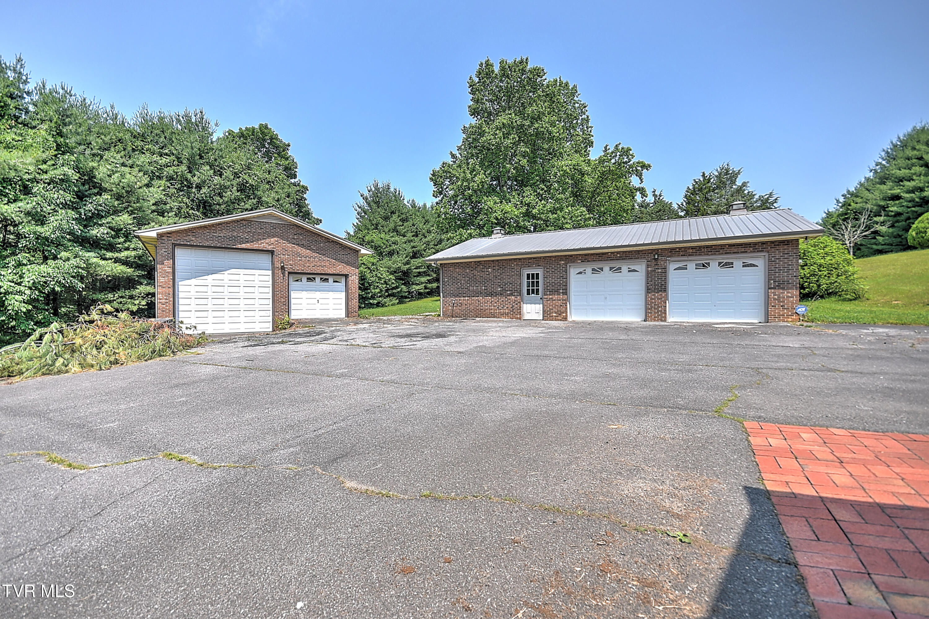14191 King Mill Pike, Bristol, Virginia image 8
