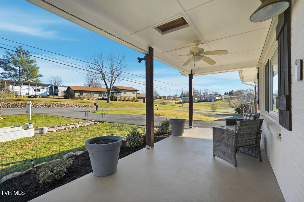 Photo of 765 Liberty Church Road, Kingsport, TN 37617 (MLS # 9989324)