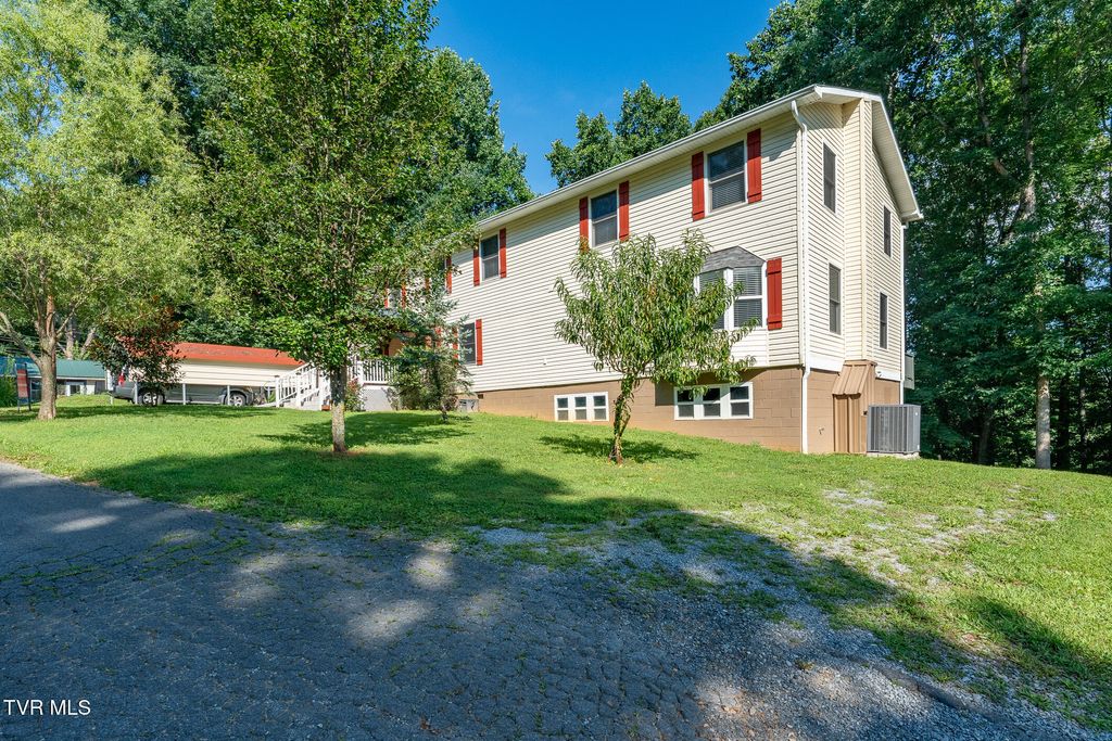 Photo of 107 Beecham Lane, Johnson City, TN 37604 (MLS # 9998397)