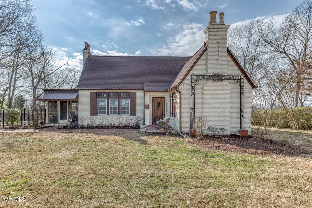 Photo of 1245 Watauga Street, Kingsport, TN 37660 (MLS # 9991092)