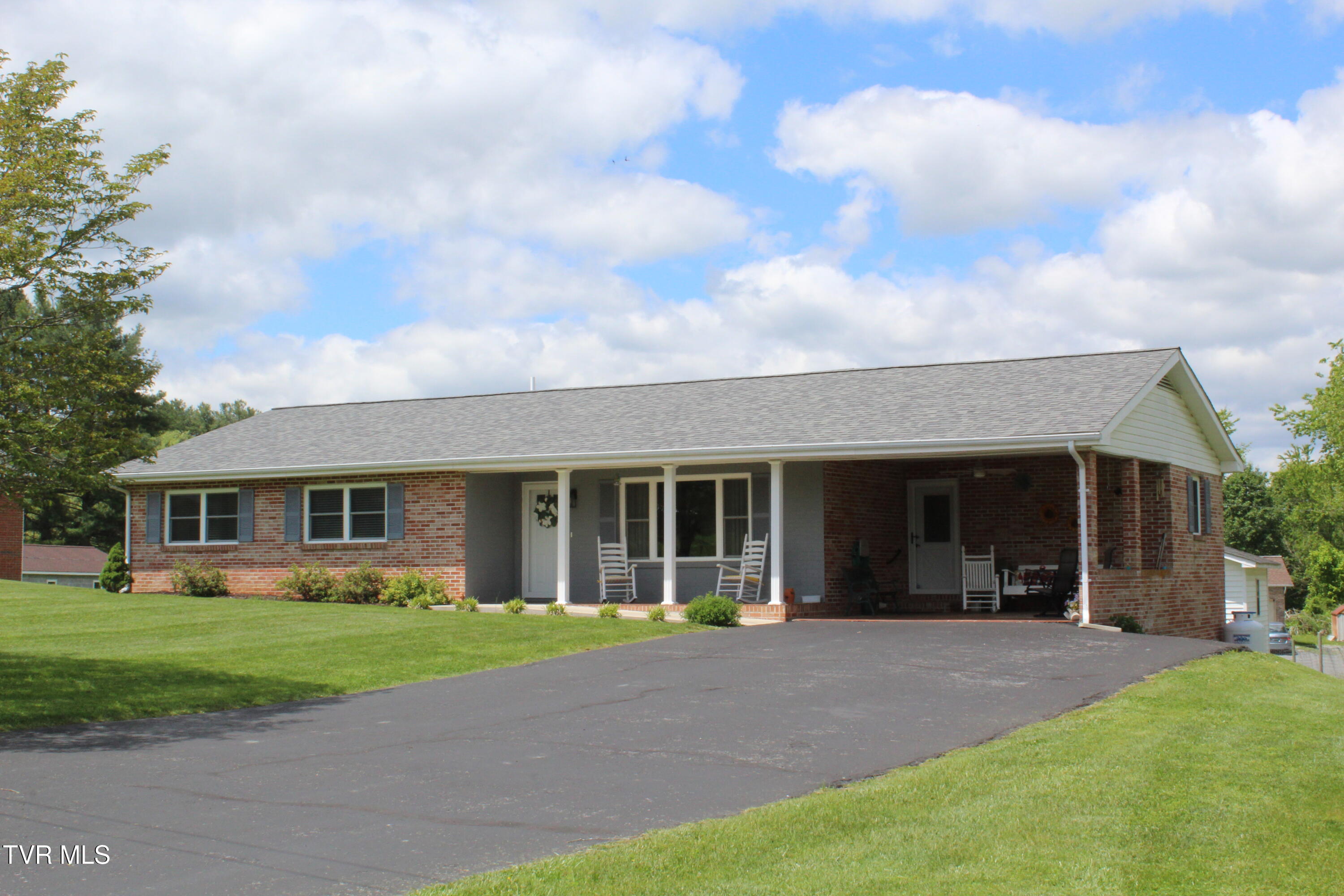 1004 Hickory Flats Road, Pennington Gap, Virginia image 7