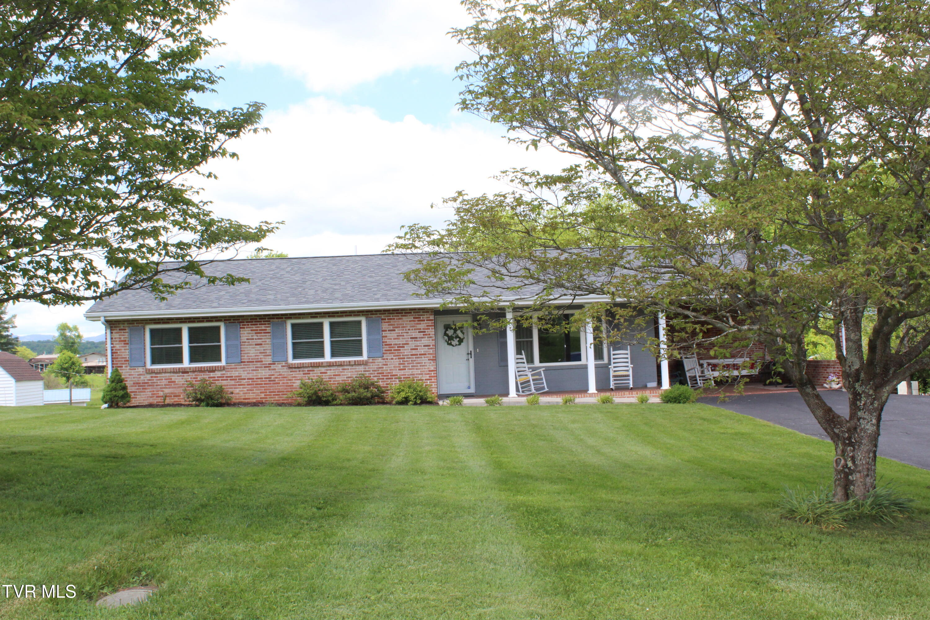 1004 Hickory Flats Road, Pennington Gap, Virginia image 2