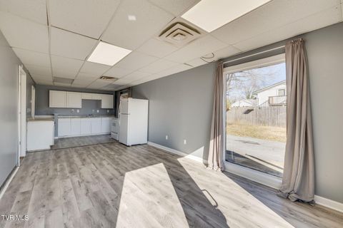 Tiny photo for 2728 Center Street #E, Kingsport, TN 37664 (MLS # 9989291)