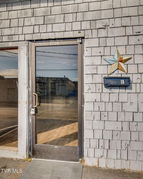 Tiny photo for 2728 Center Street #E, Kingsport, TN 37664 (MLS # 9989291)