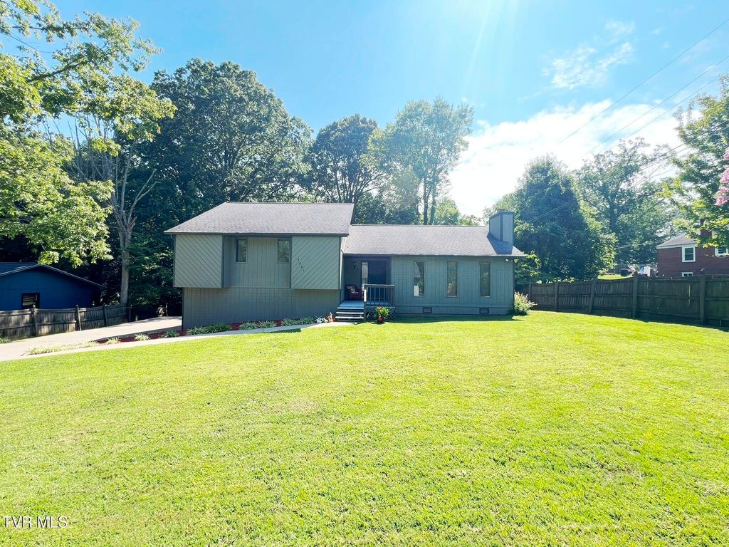 Photo of 4061 Black Oak Drive, Kingsport, TN 37660 (MLS # 9984228)