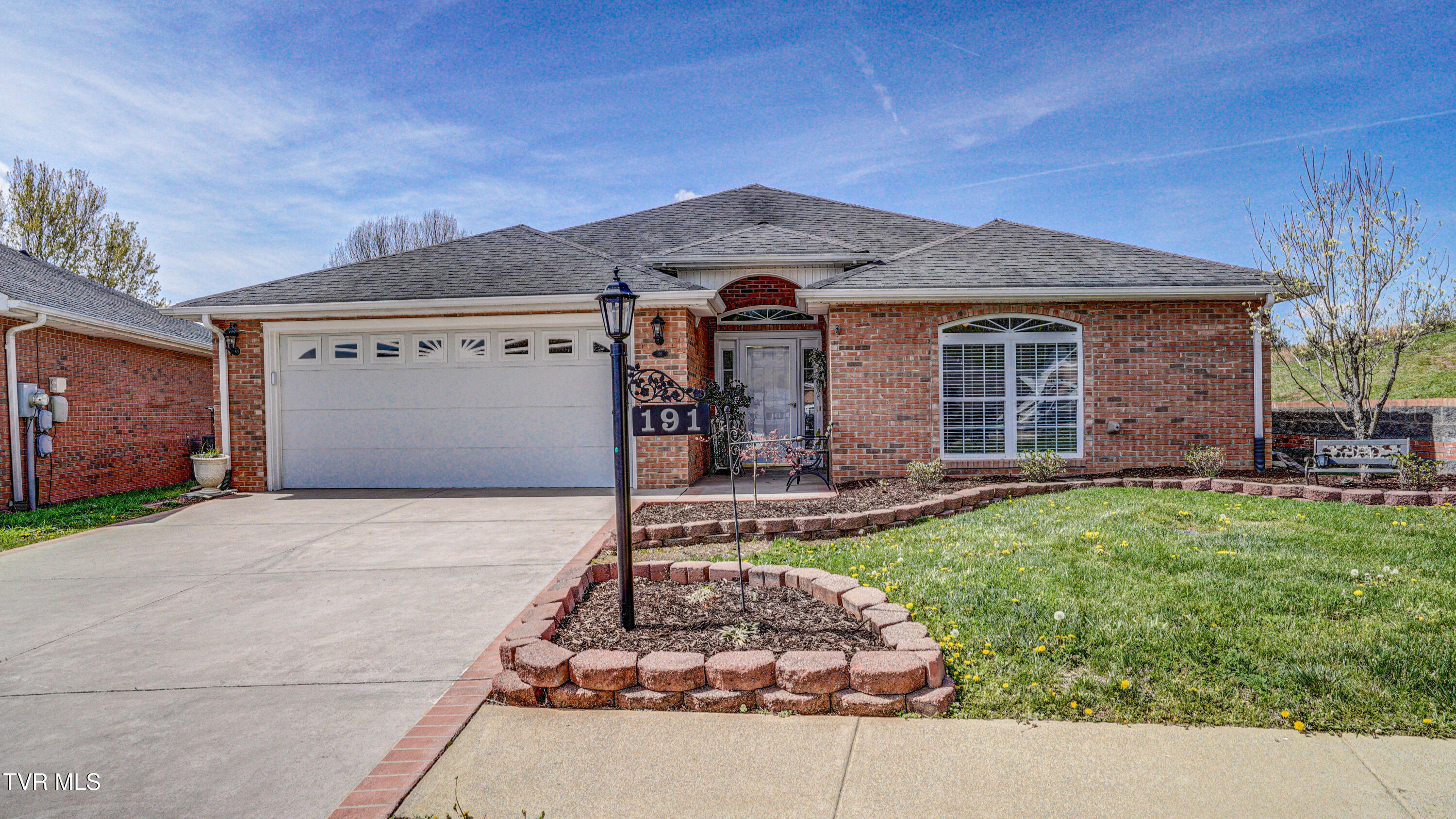 191 Apple Lake Drive, Bluff City, Tennessee image 1