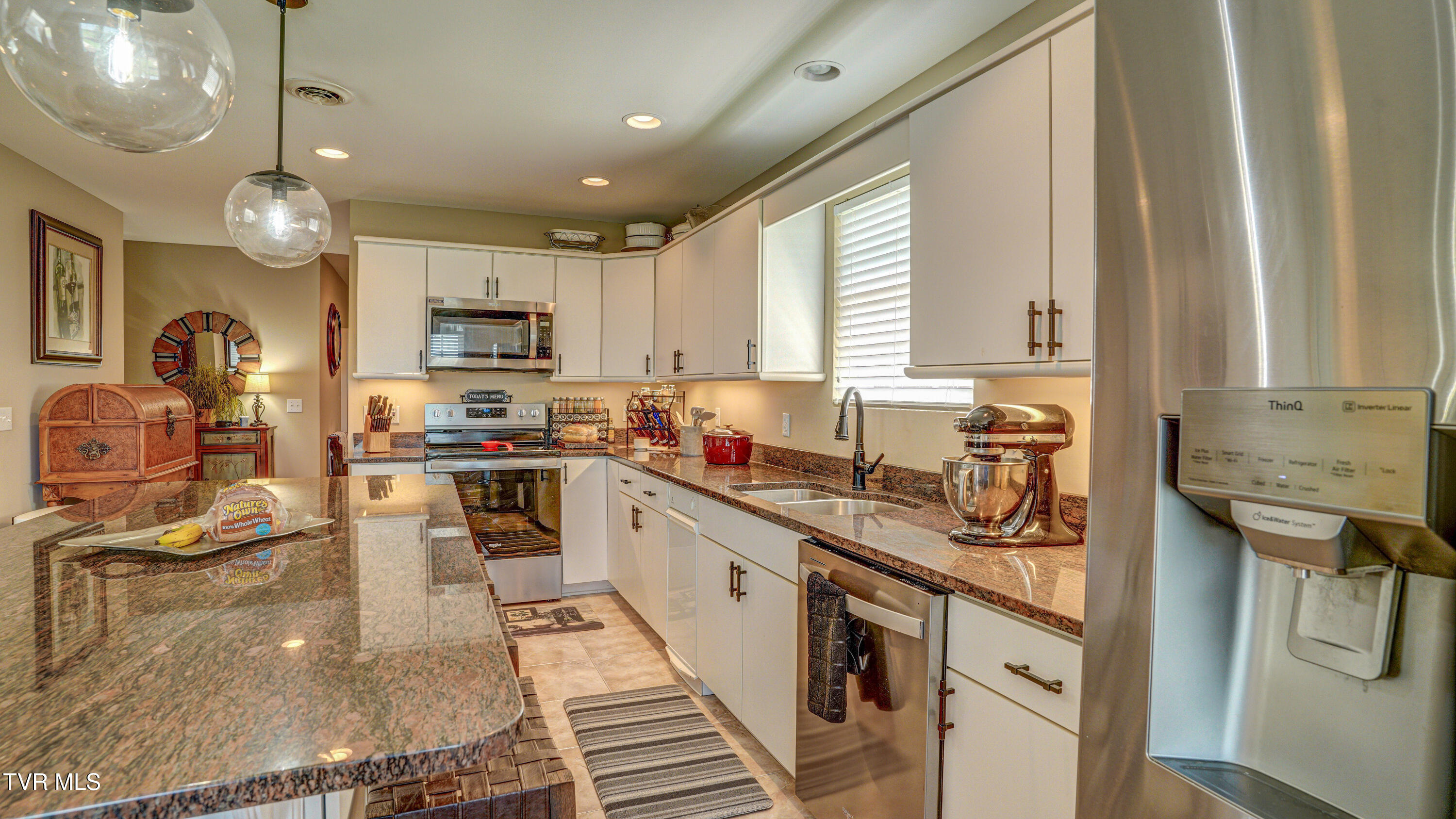 191 Apple Lake Drive, Bluff City, Tennessee image 26