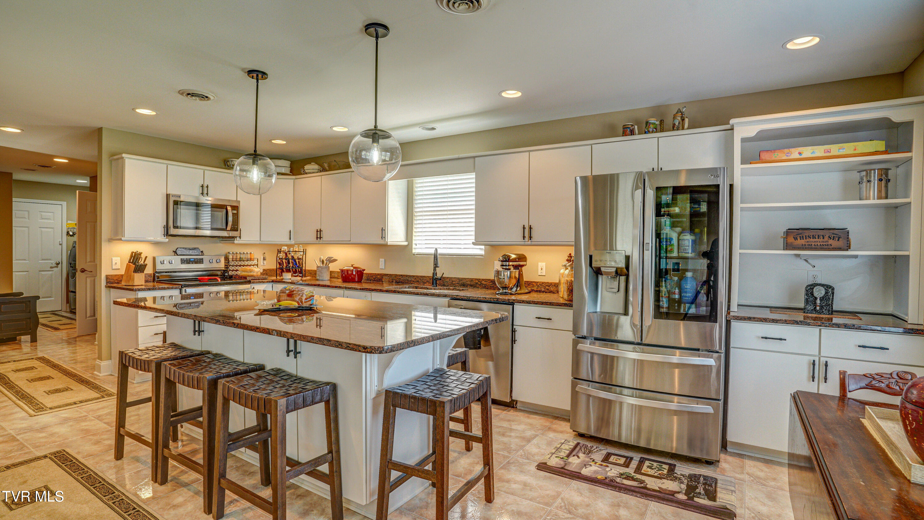 191 Apple Lake Drive, Bluff City, Tennessee image 25