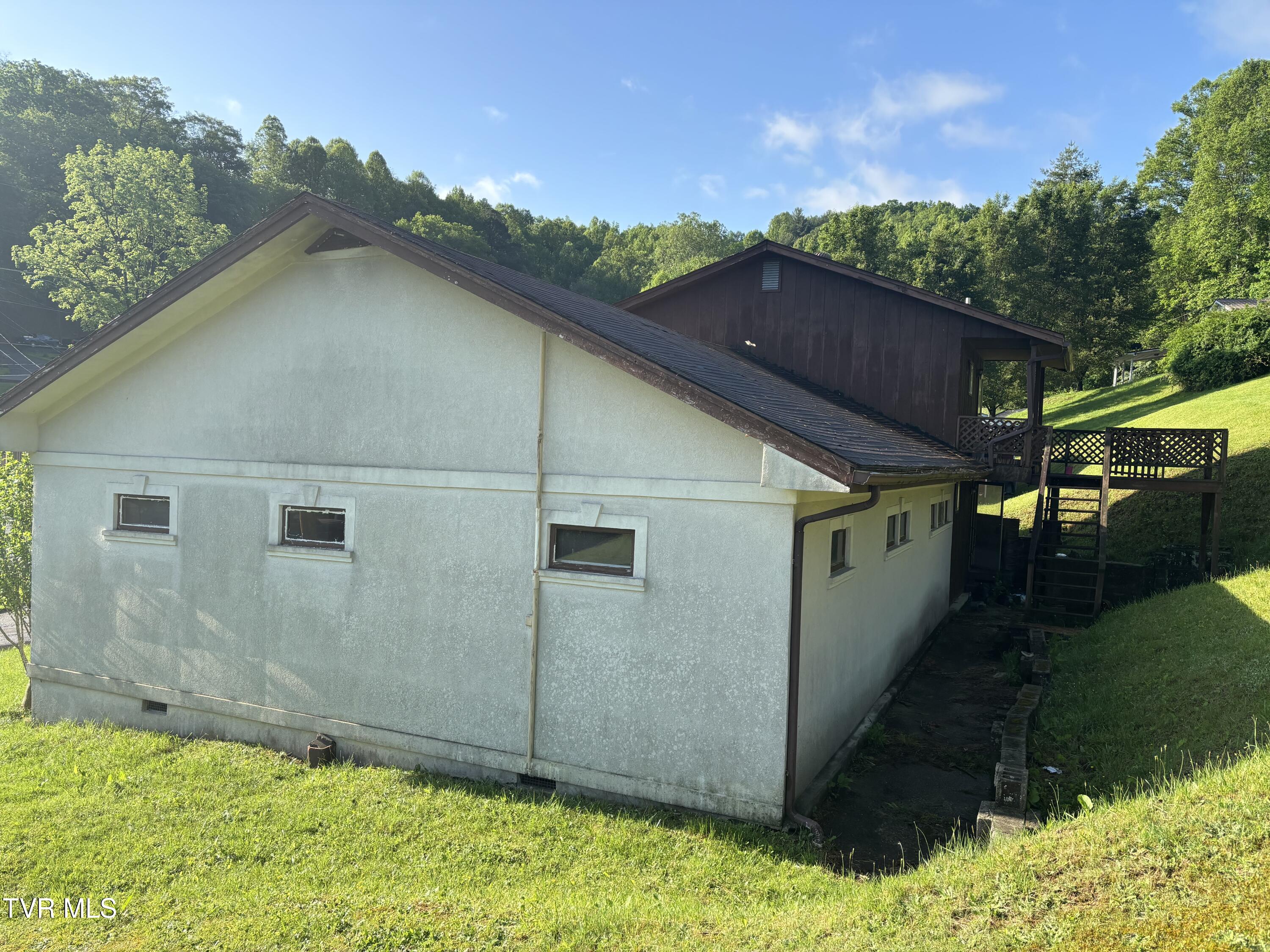 160 Power House Hollow, Clintwood, Virginia image 3