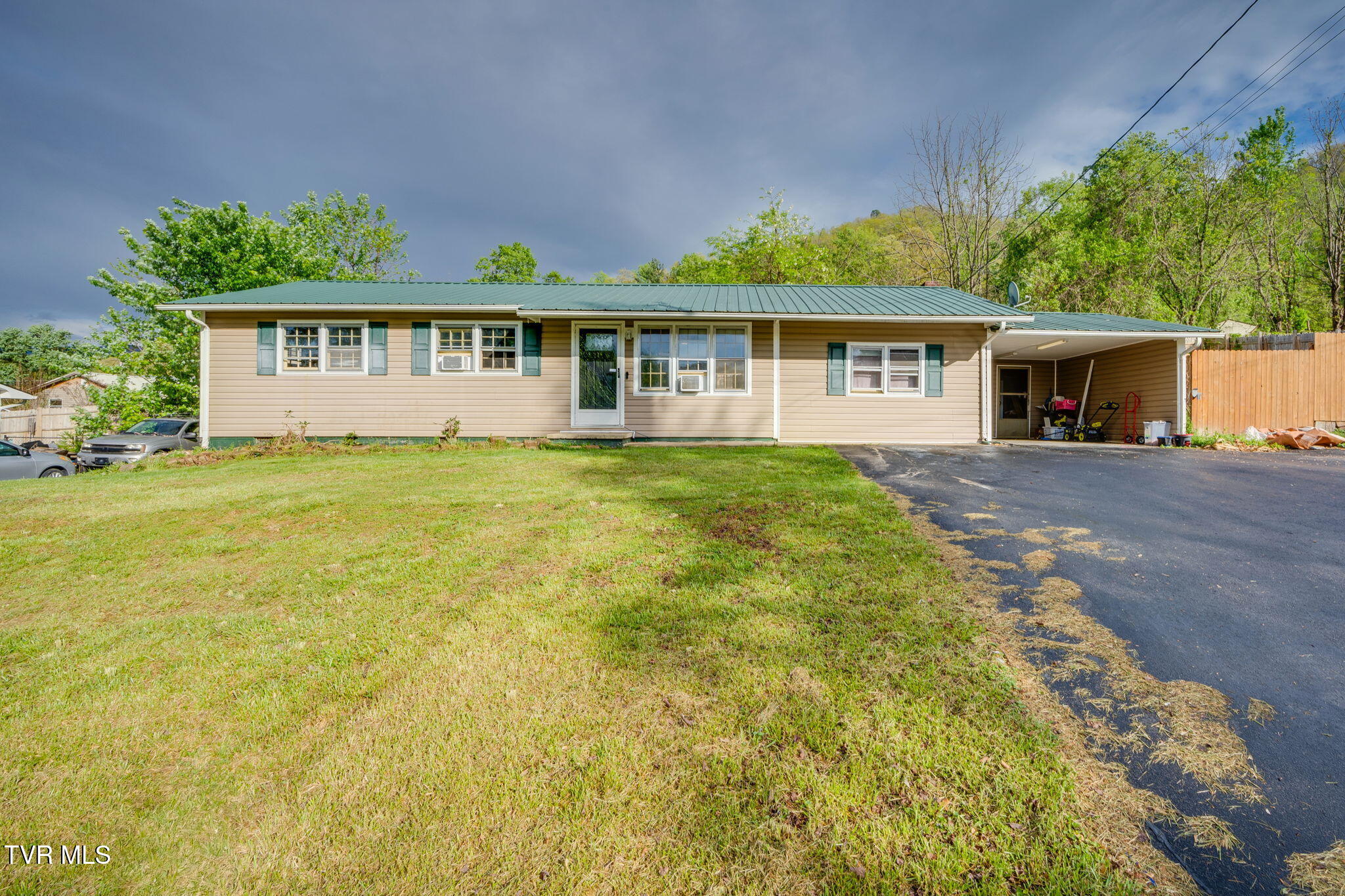 105 Deaton Street, Erwin, Tennessee image 1