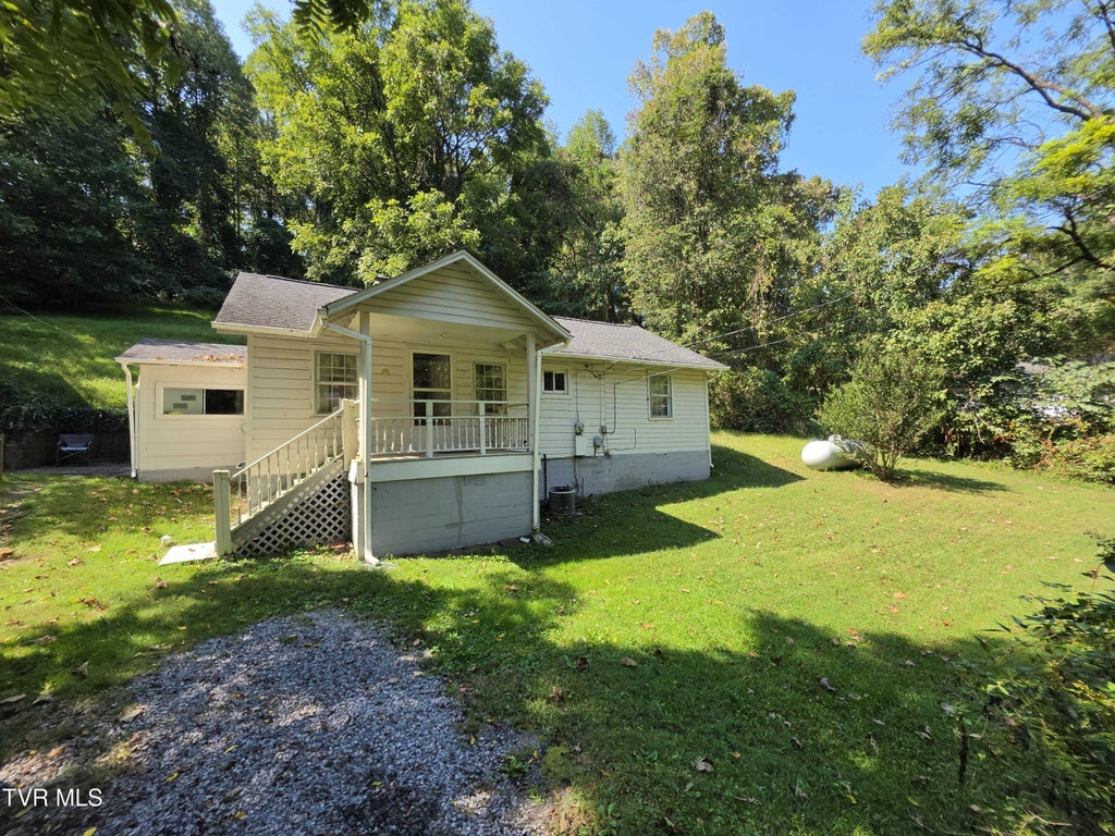 Photo of 228 Shipp Springs Road, Kingsport, TN 37660 (MLS # 10001667)