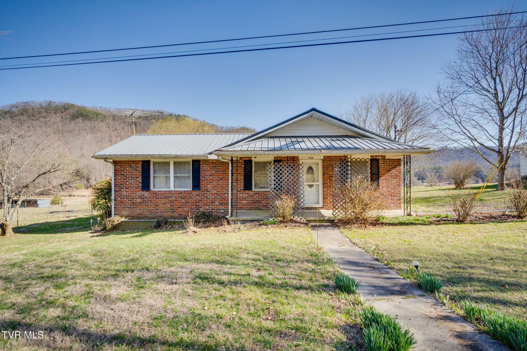 1144 Poor Valley Road, Rogersville, Tennessee image 1
