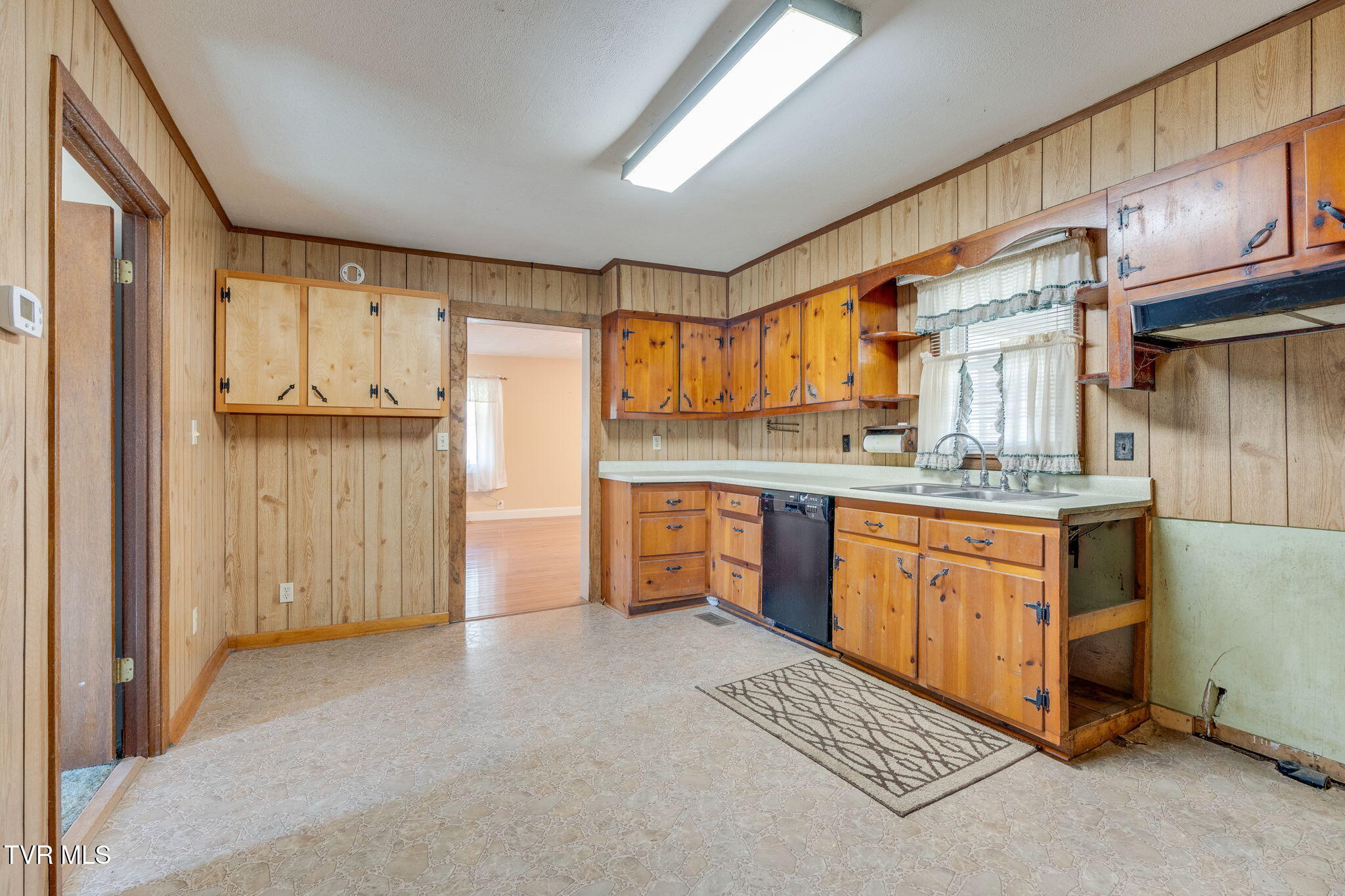 1144 Poor Valley Road, Rogersville, Tennessee image 7