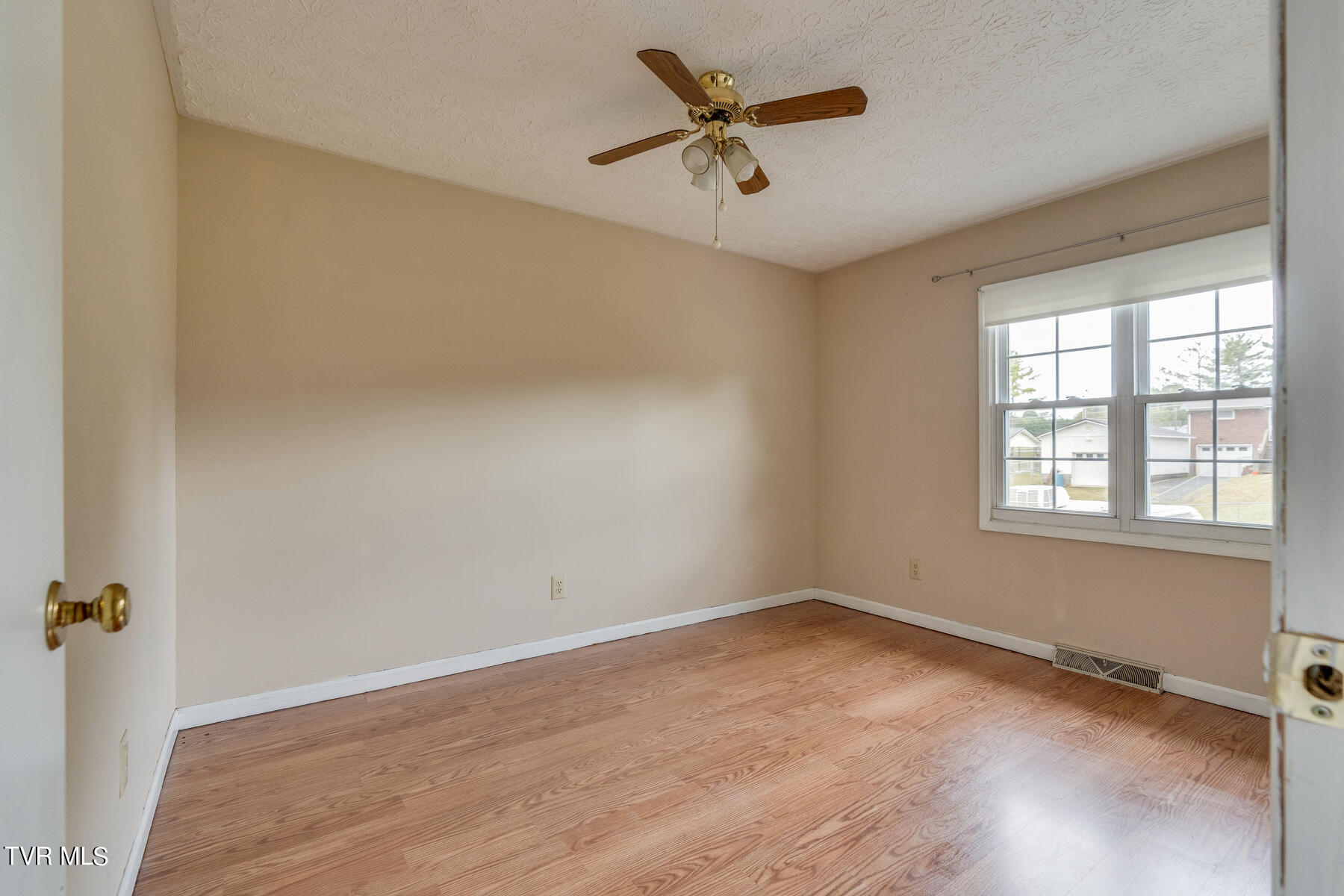 415 Walnut Street, Church Hill, Tennessee image 16