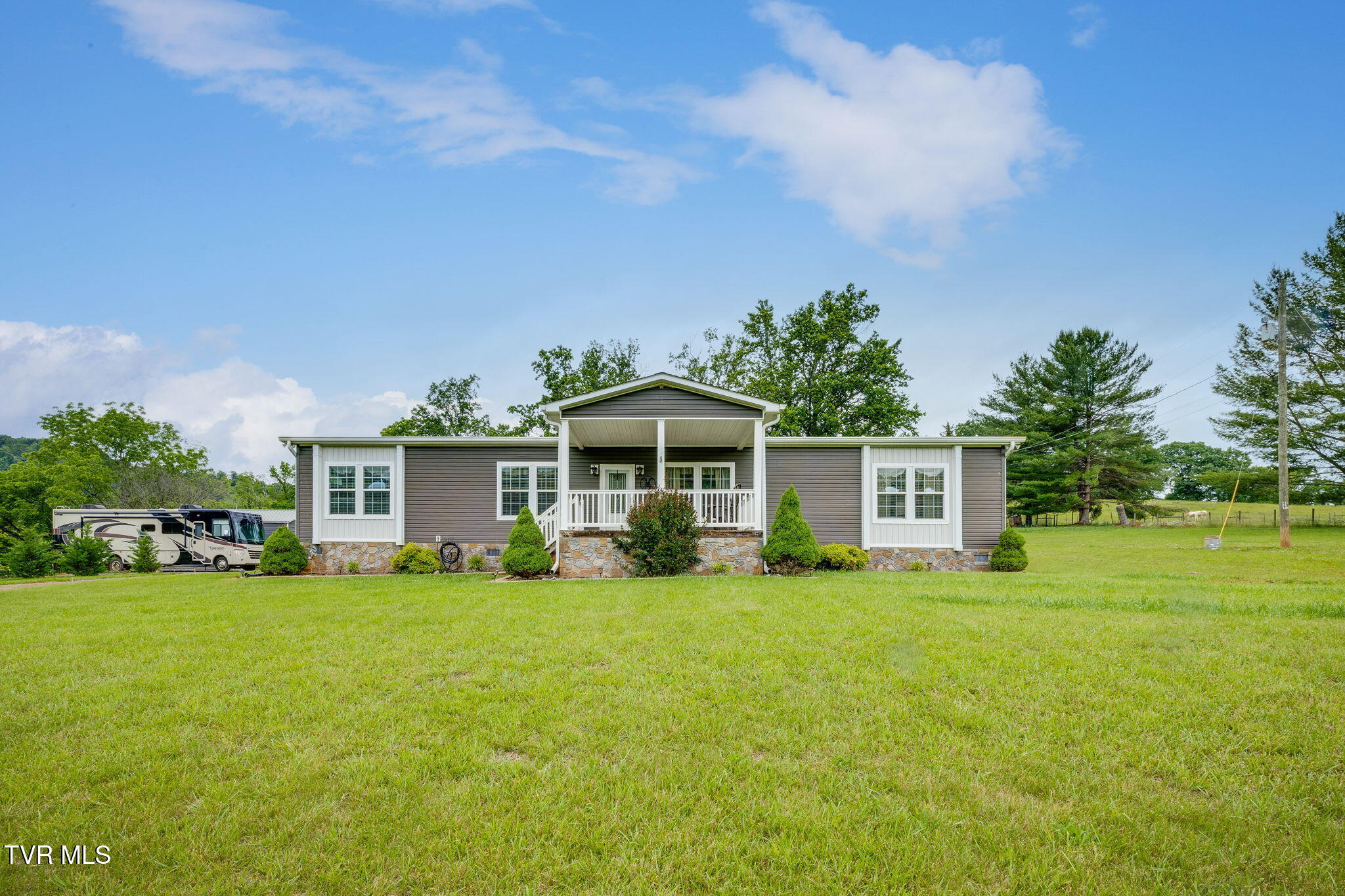 837 Stanley Valley Road, Rogersville, Tennessee image 2