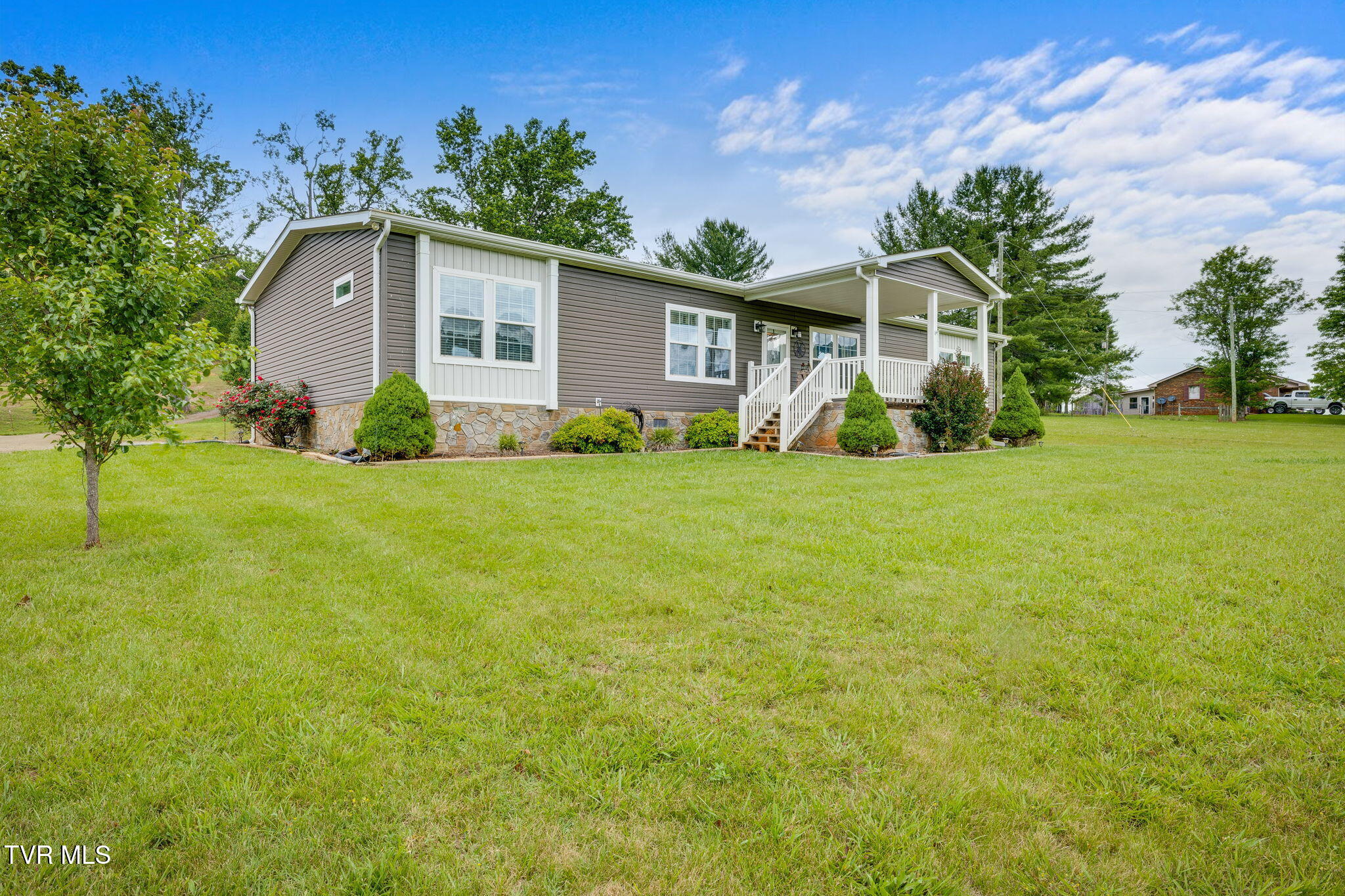 837 Stanley Valley Road, Rogersville, Tennessee image 1