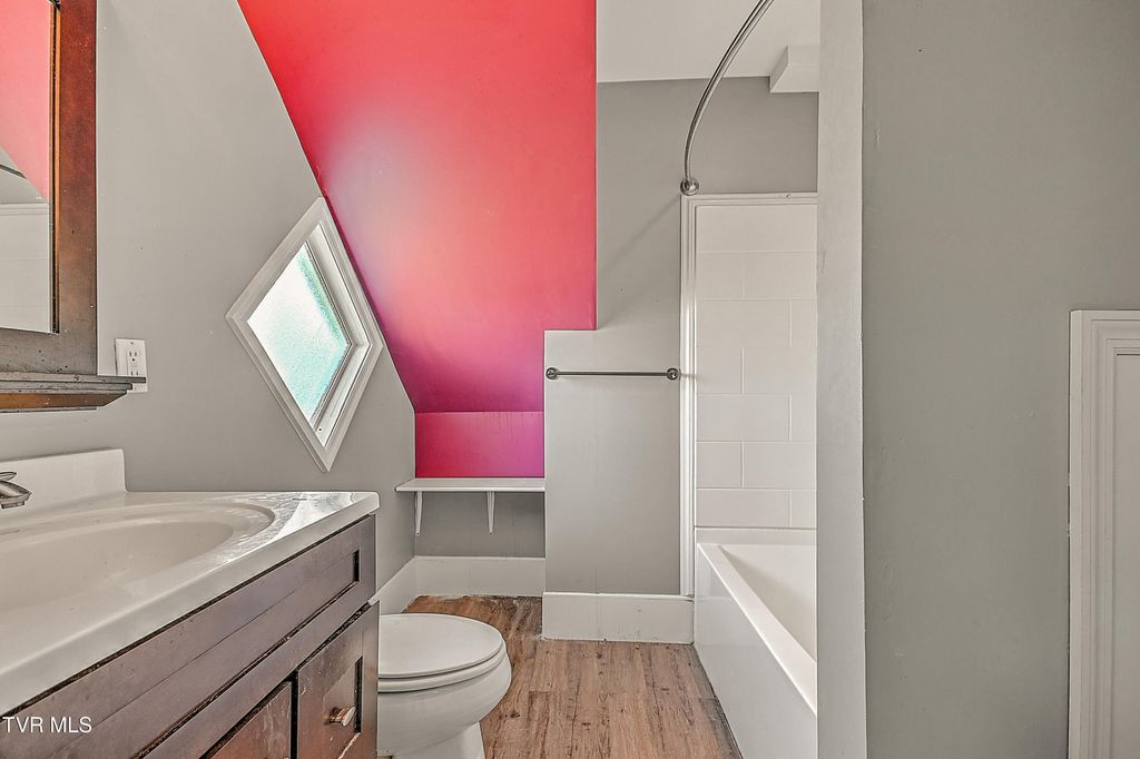 Photo of 629 Branch Street, Kingsport, TN 37660 (MLS # 9994123)