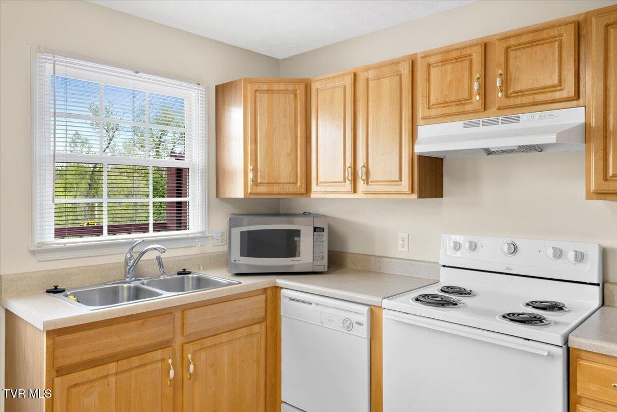 529 Beaverview Drive, Bristol, Virginia image 7