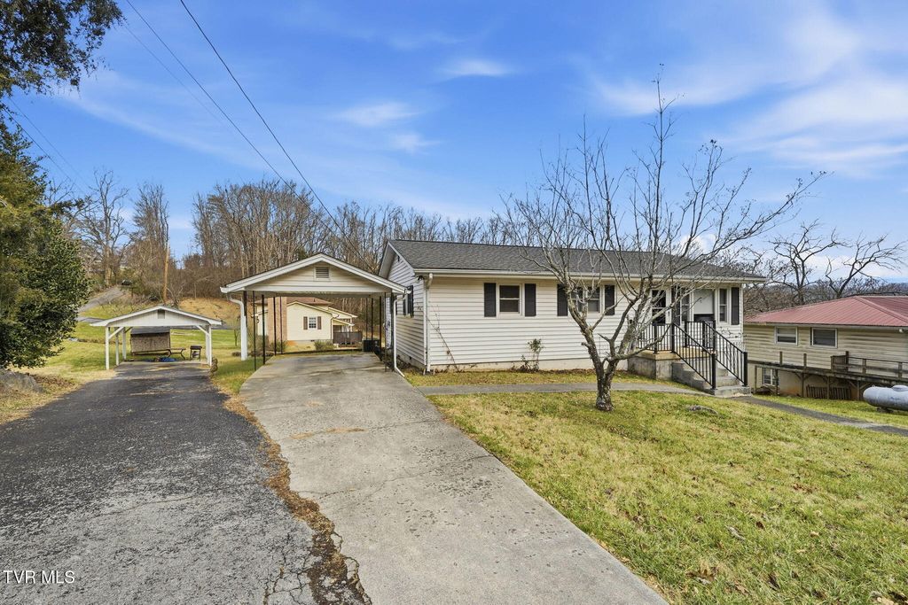 Photo of 110 Taylortown Road, Johnson City, TN 37601 (MLS # 9990482)
