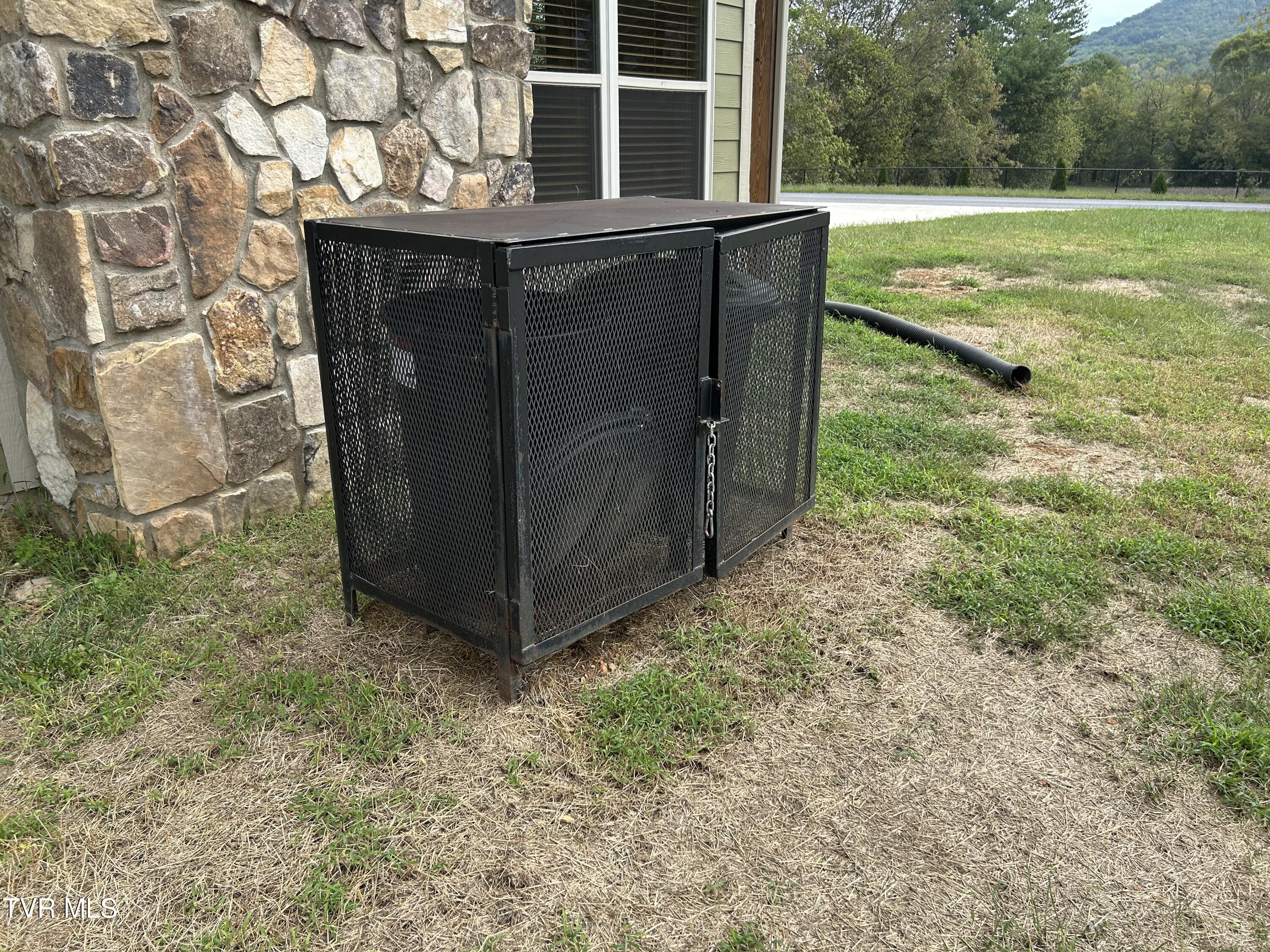 3871 Holders Grove Road, Cosby, Tennessee image 32