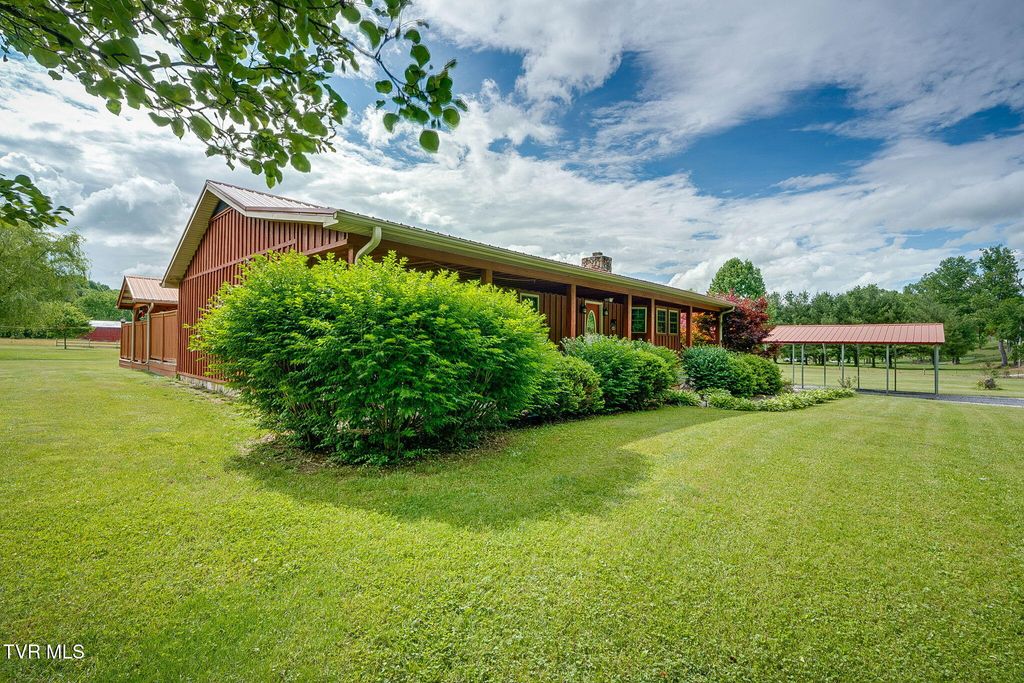 Photo of 1025 Old Iron Mtn Road, Unicoi, TN 37692 (MLS # 9995989)