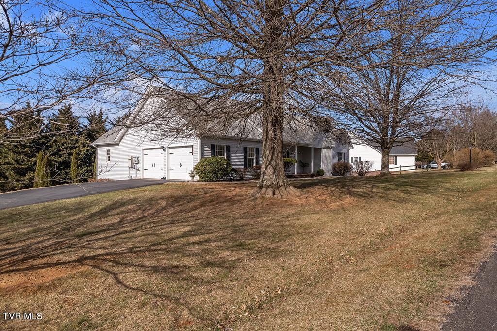 17995 Glenwood Drive, Abingdon, Virginia image 7