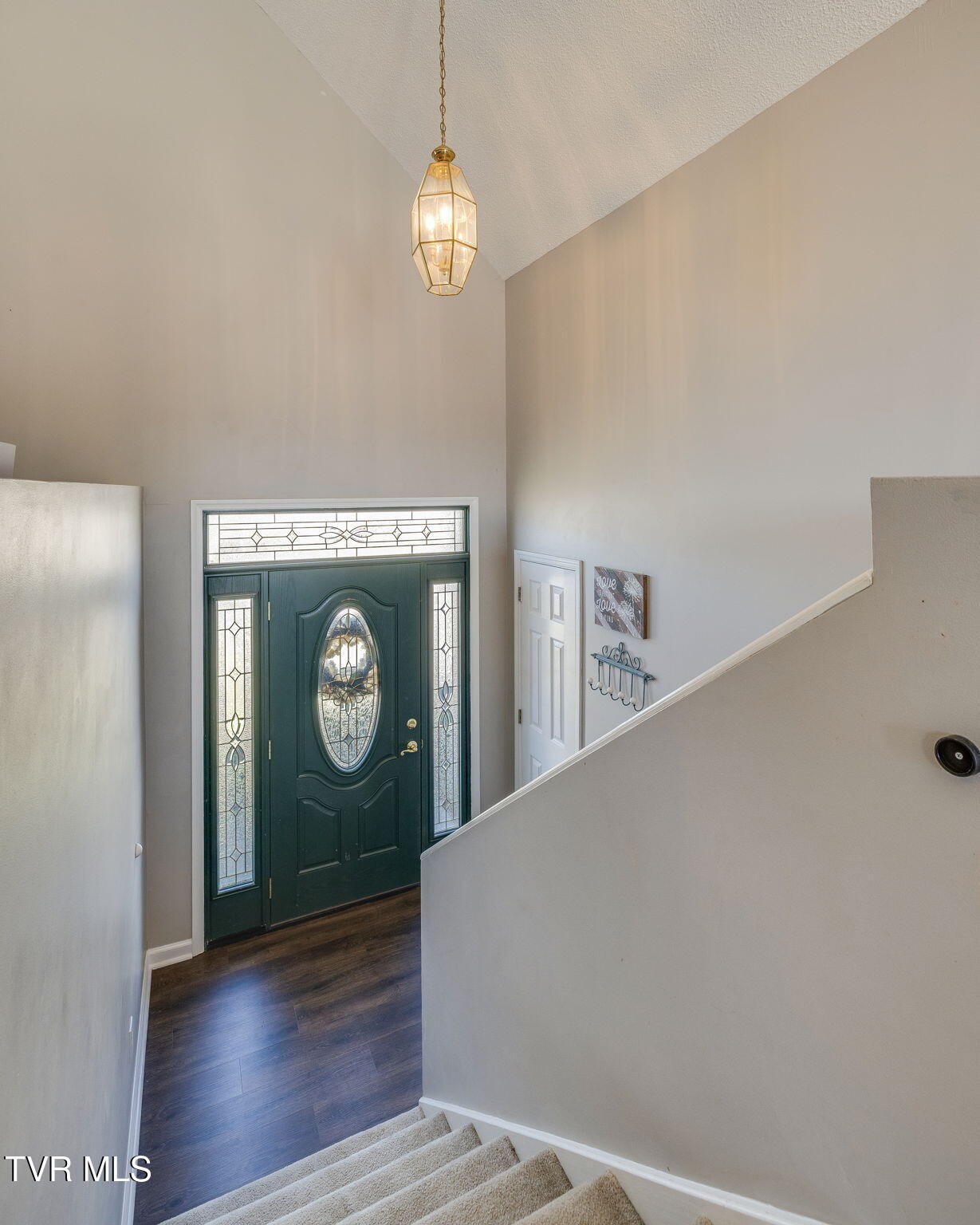 104 Chickasaw Circle