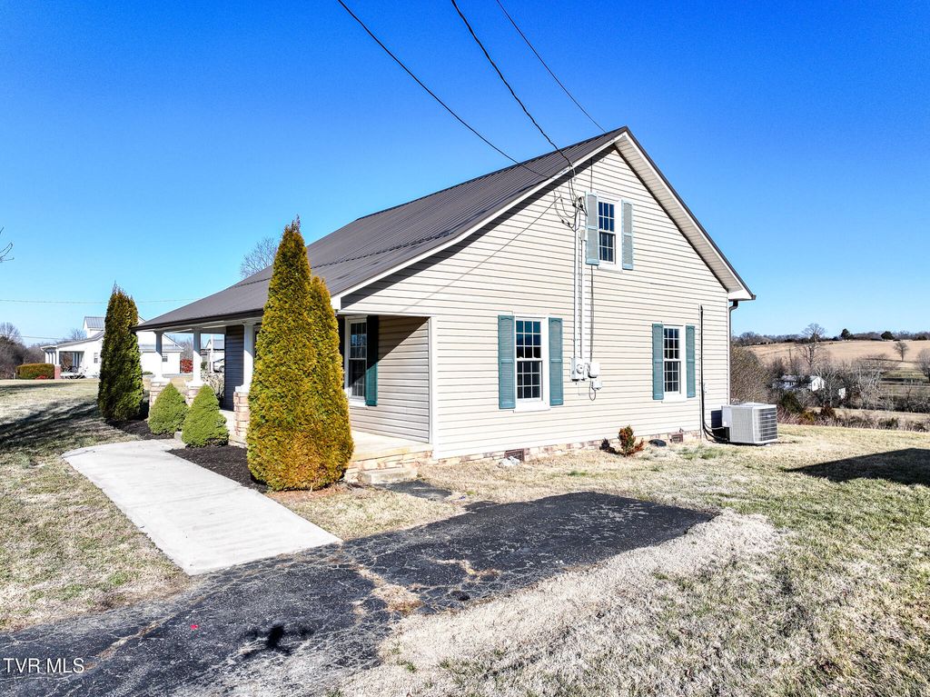 Photo of 300 Opie Arnold Road, Limestone, TN 37681 (MLS # 9991248)