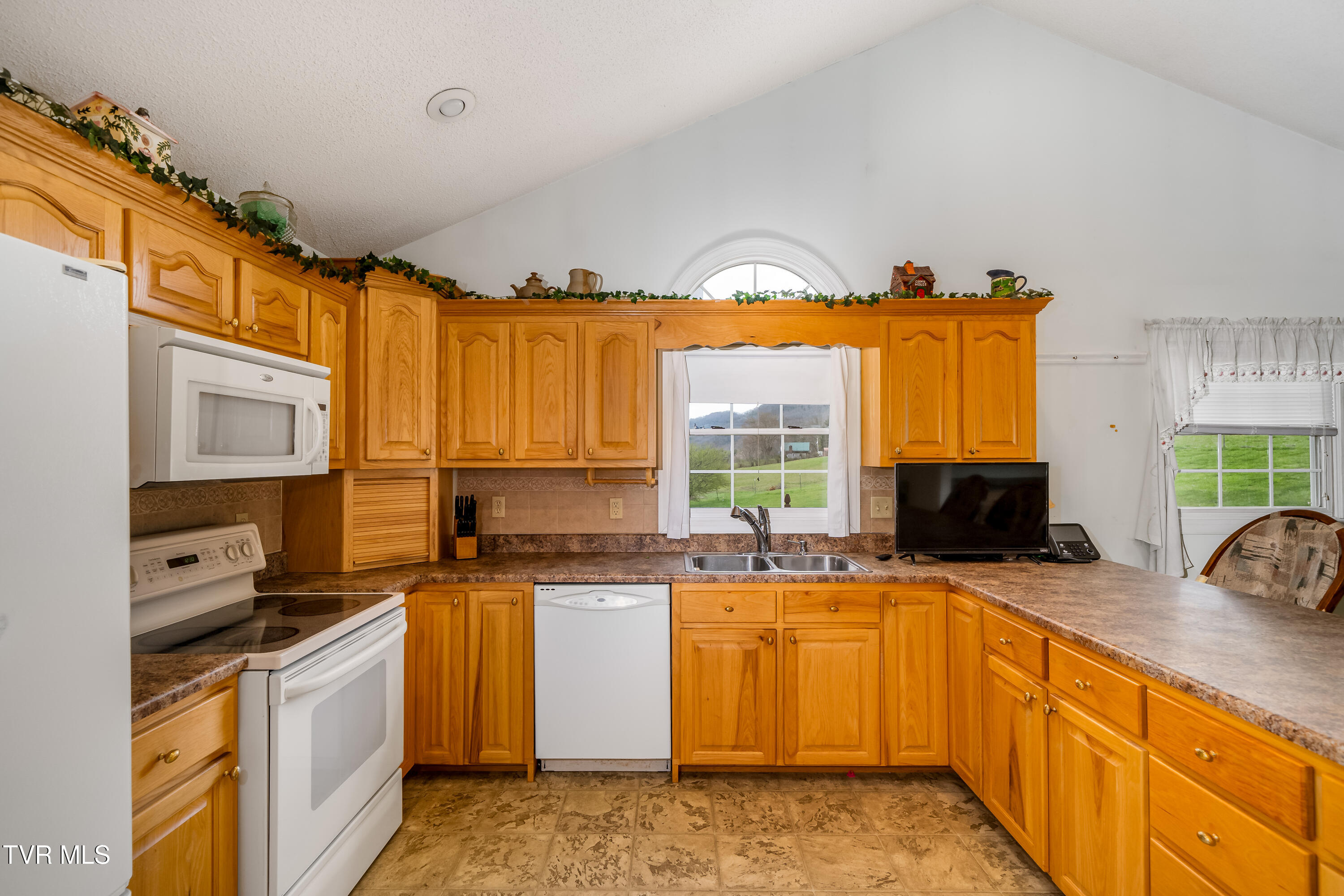 3972 Big Dry Run Road, Mountain City, Tennessee image 48